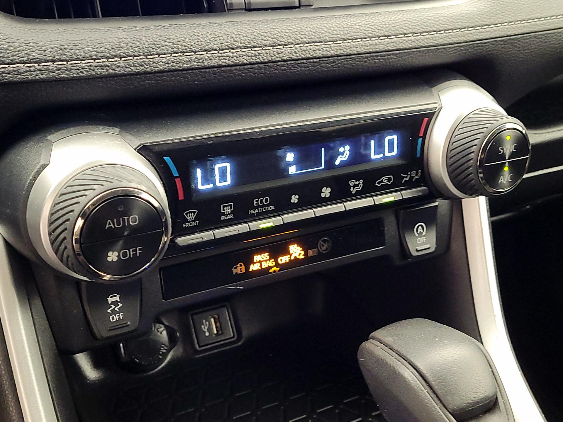 Thumbnail: 2024 Toyota RAV4 - 16