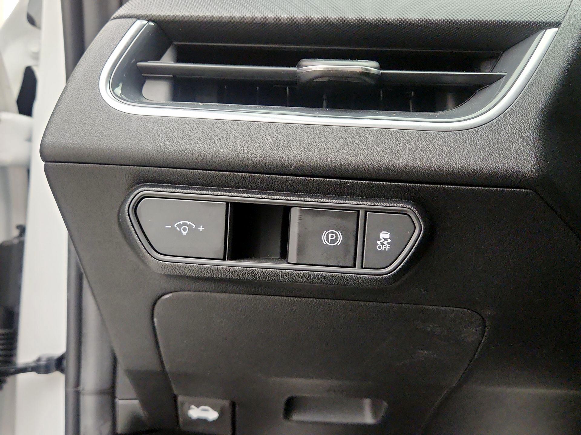 Thumbnail: 2025 Kia K4 - 13