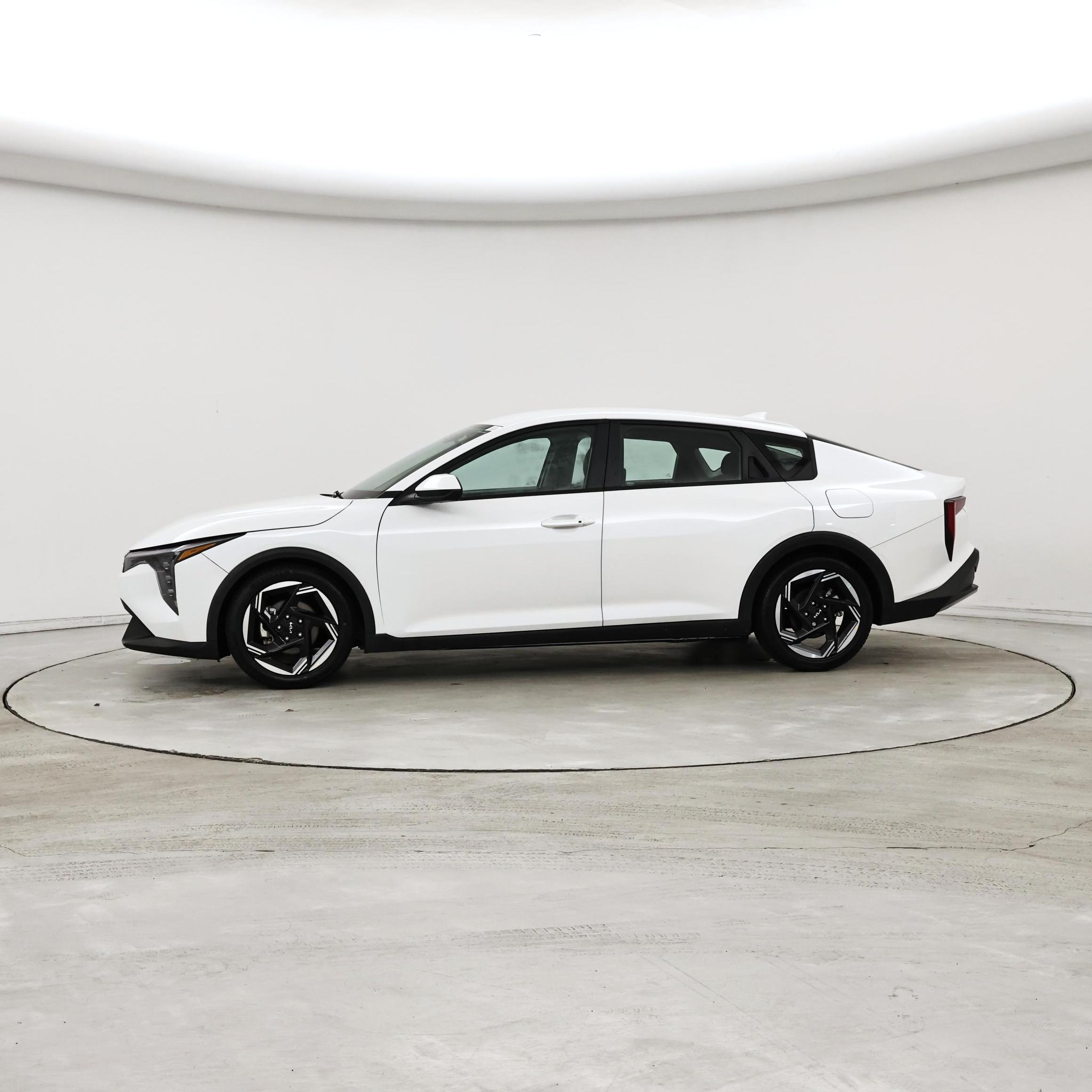 Thumbnail: 2025 Kia K4 - 3