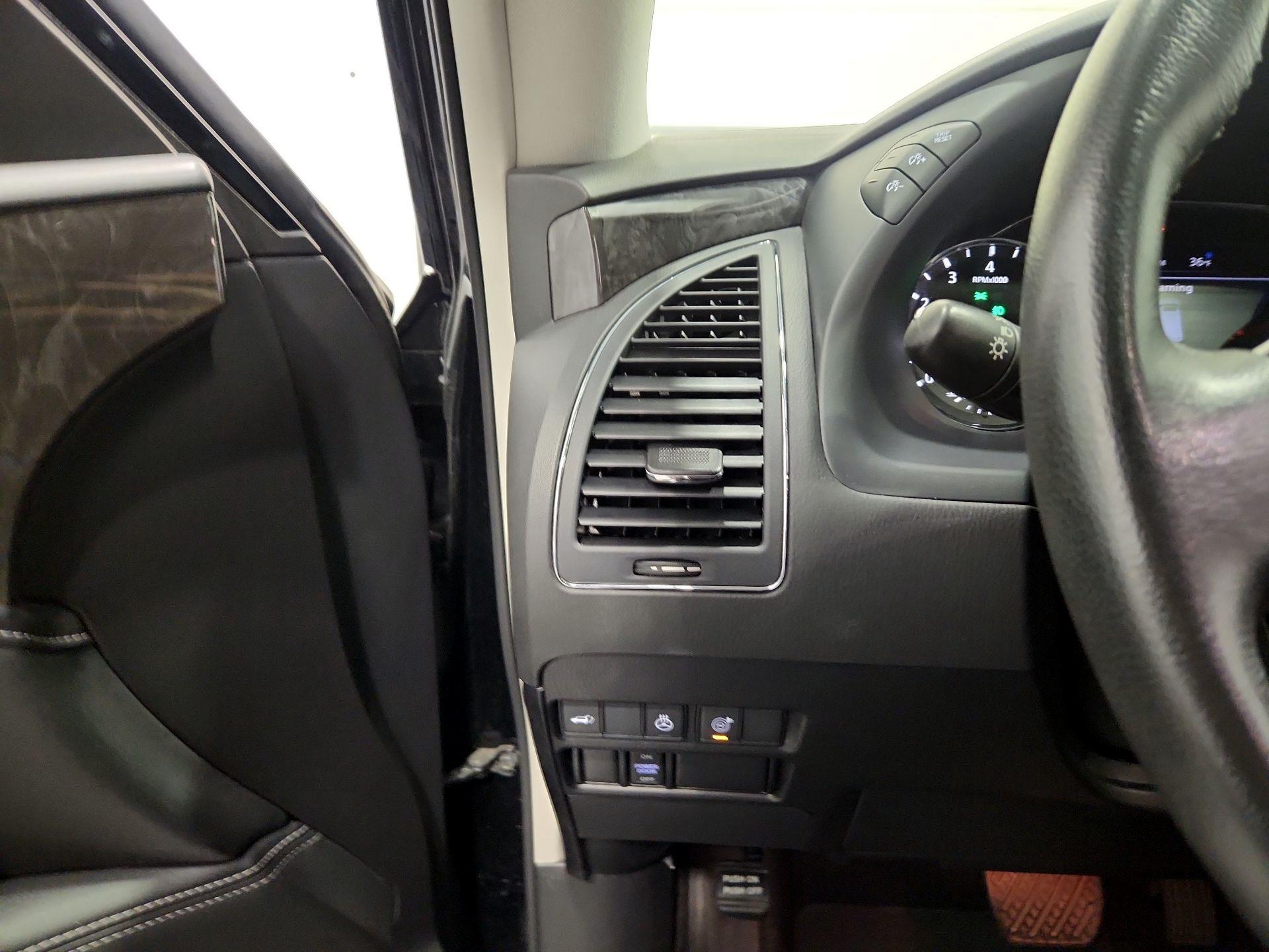 Thumbnail: 2023 INFINITI QX80 - 13