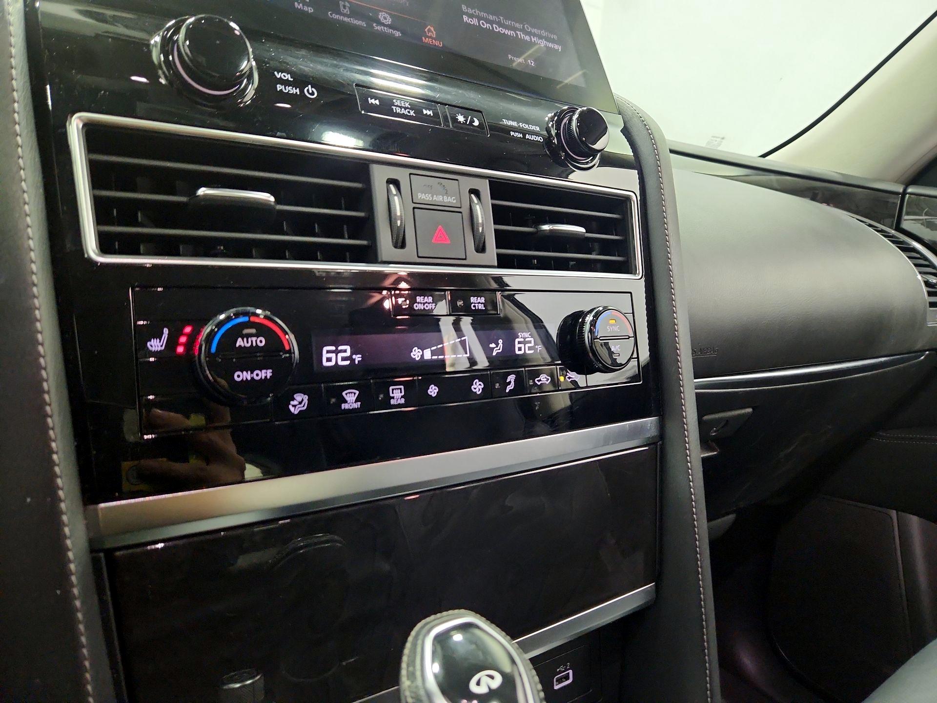 Thumbnail: 2023 INFINITI QX80 - 17