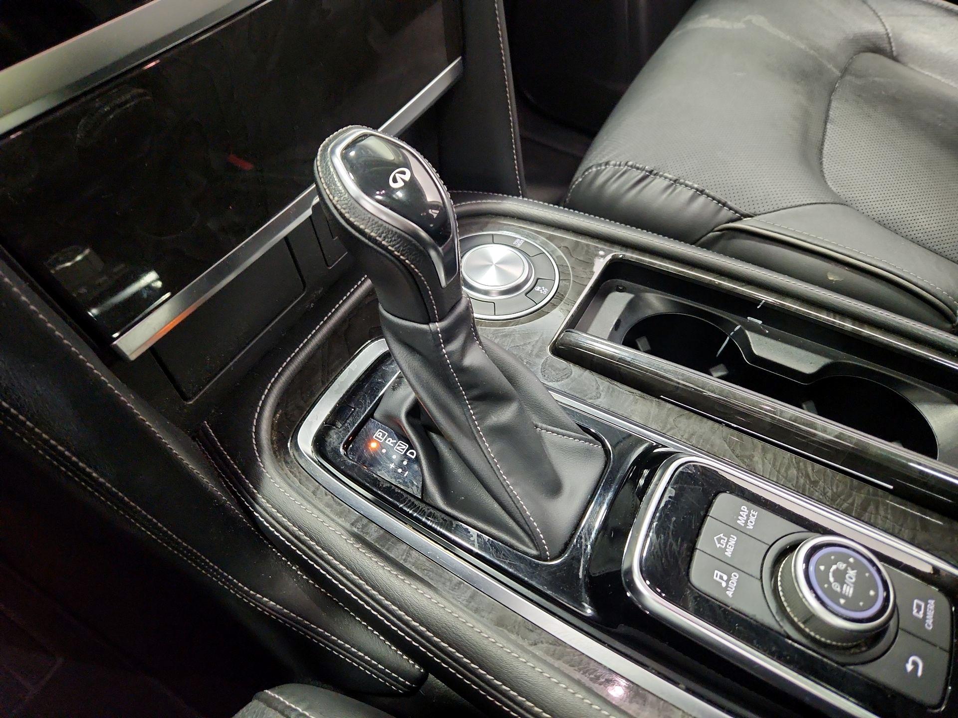 Thumbnail: 2023 INFINITI QX80 - 18