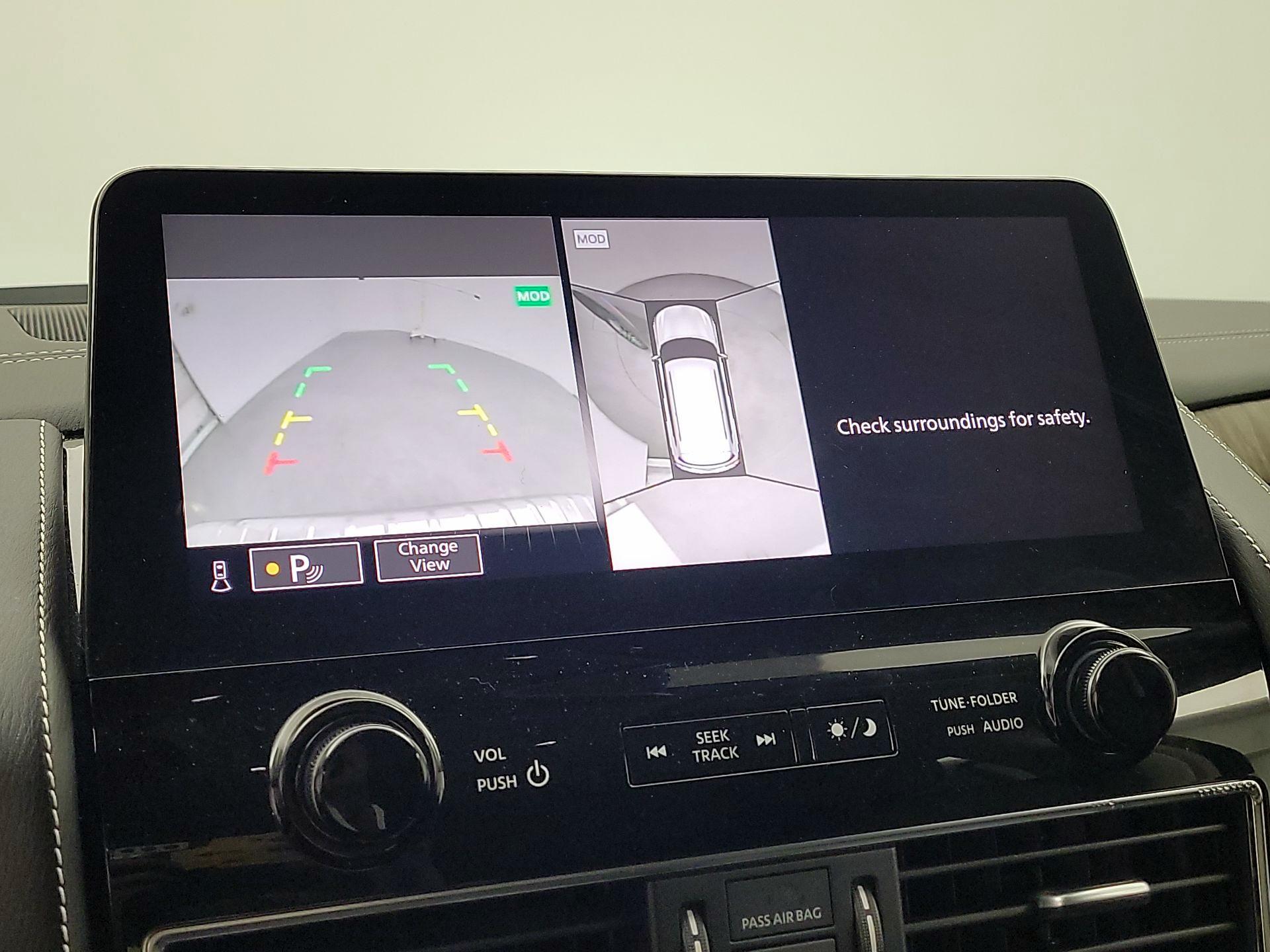 Thumbnail: 2023 INFINITI QX80 - 14