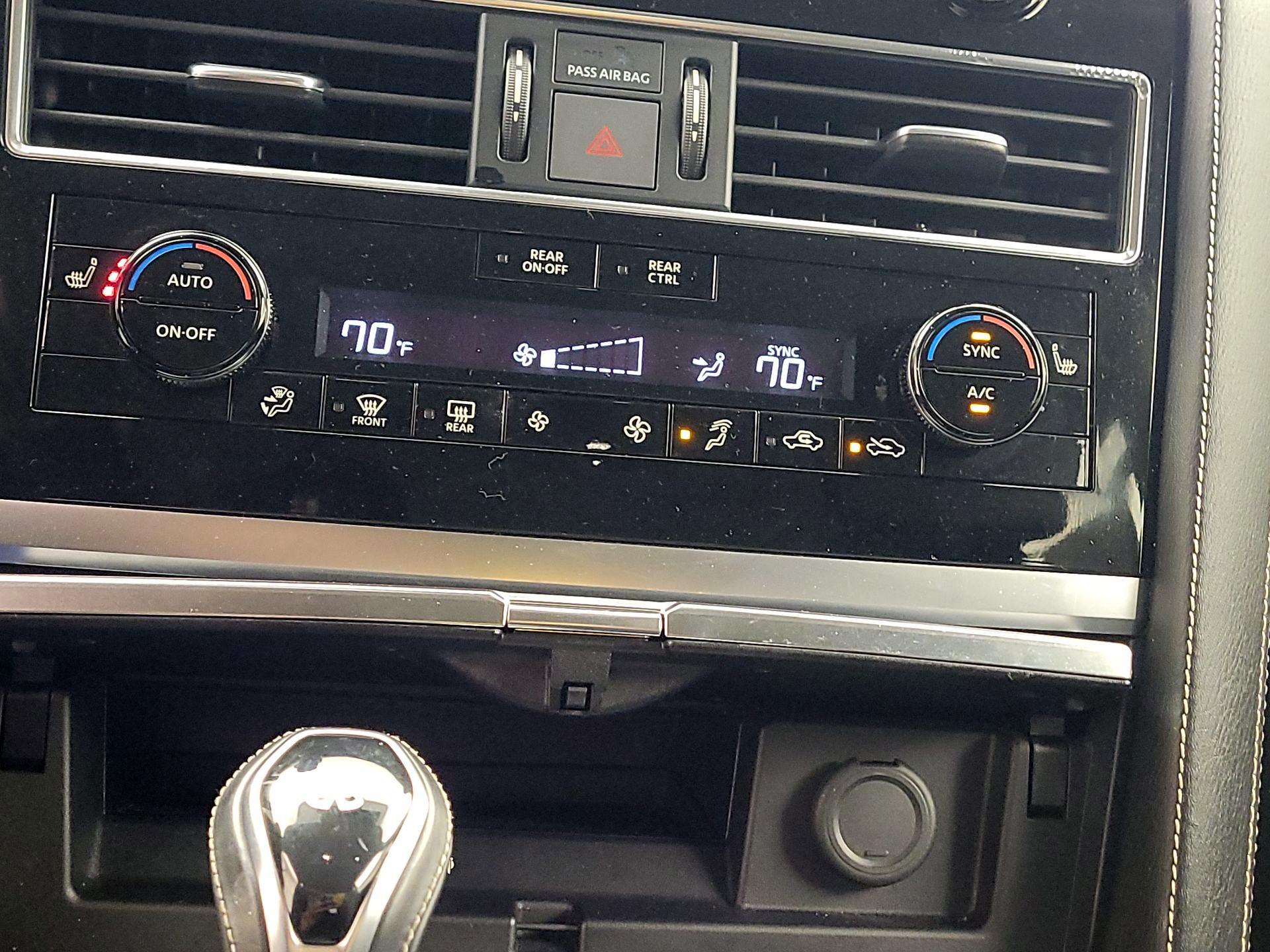 Thumbnail: 2023 INFINITI QX80 - 16