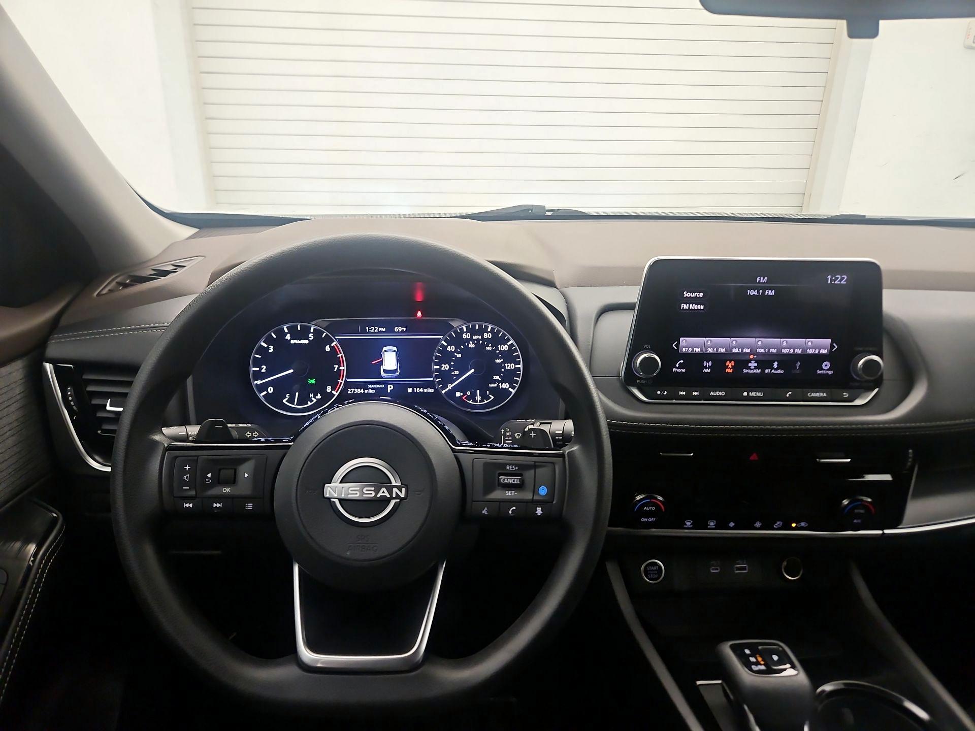 Thumbnail: 2023 Nissan Rogue - 10