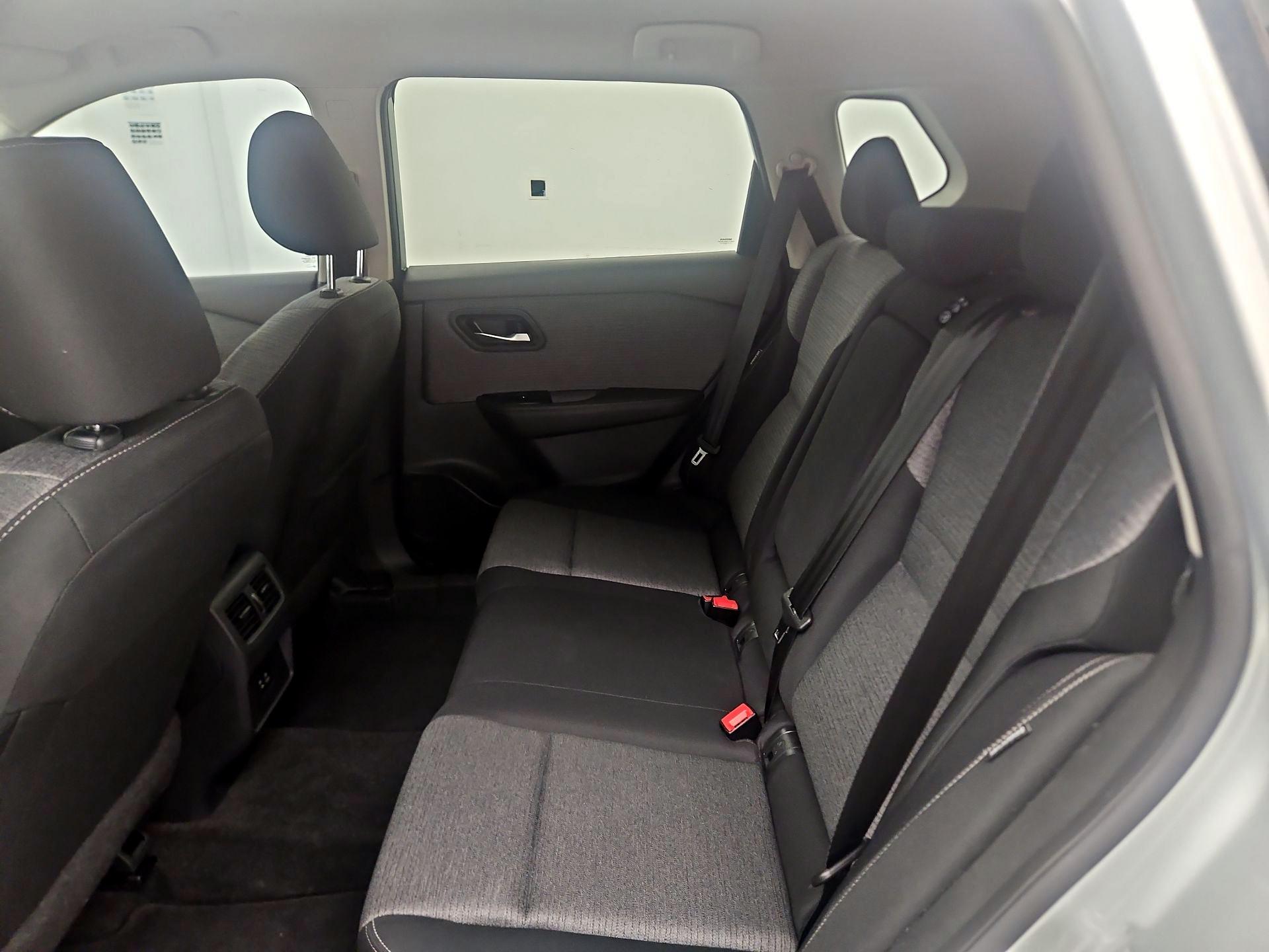 Thumbnail: 2023 Nissan Rogue - 18