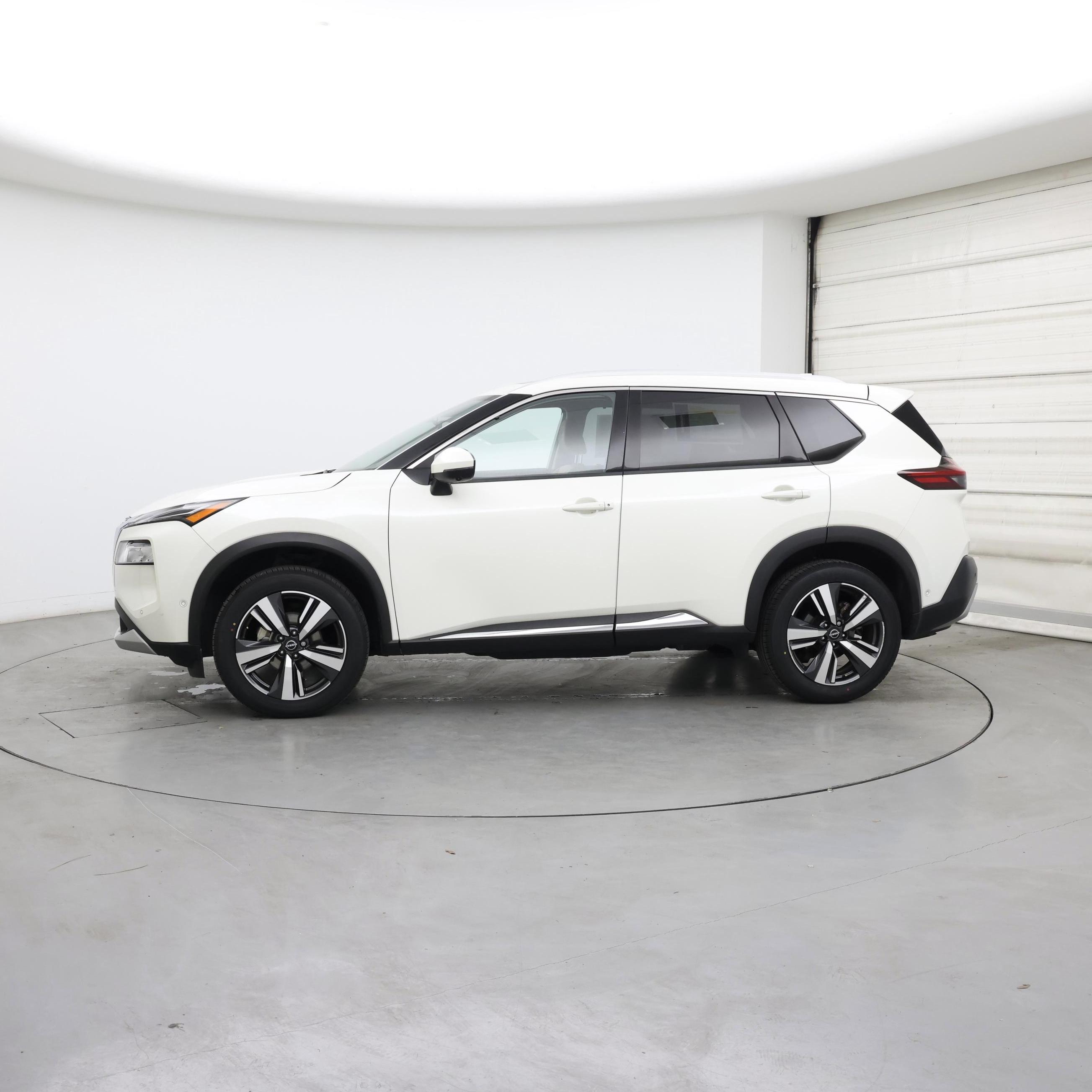 Thumbnail: 2023 Nissan Rogue - 3