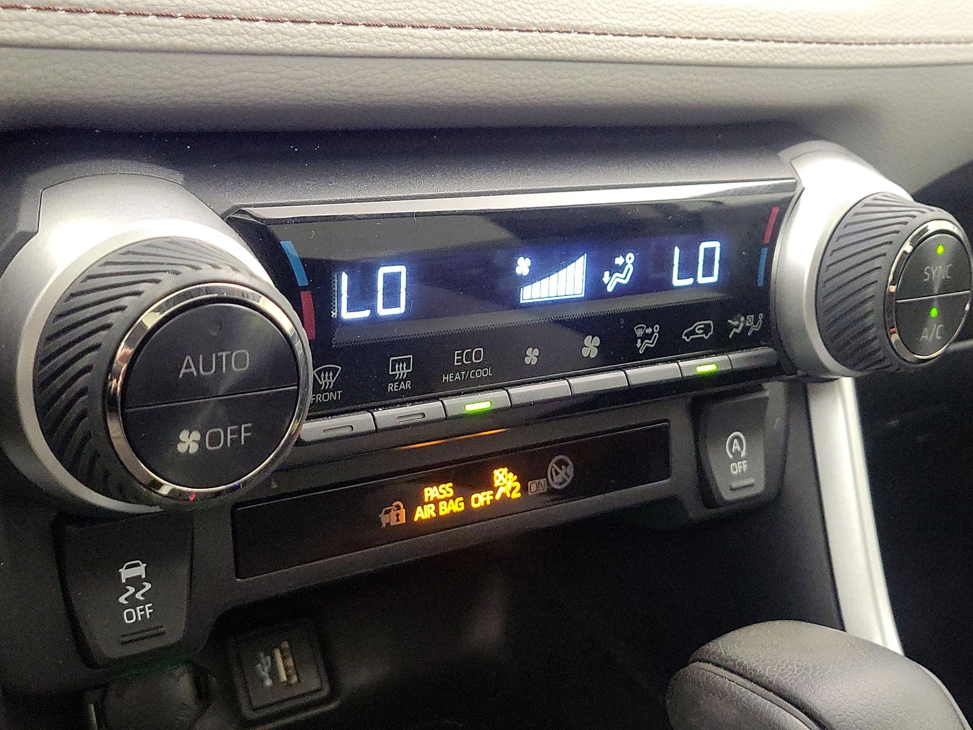 Thumbnail: 2024 Toyota RAV4 - 16