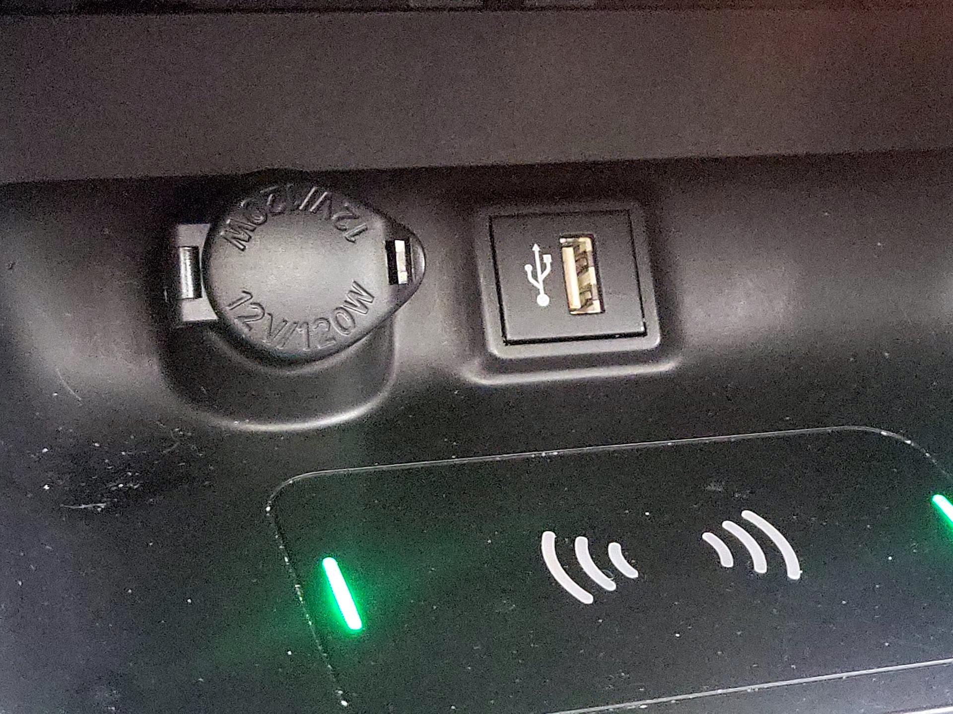 Thumbnail: 2024 Toyota RAV4 - 18