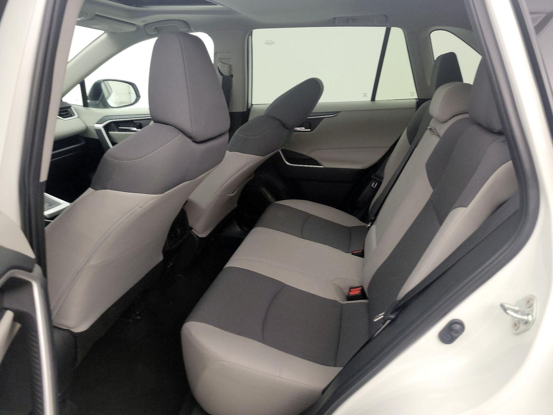 Thumbnail: 2024 Toyota RAV4 - 20