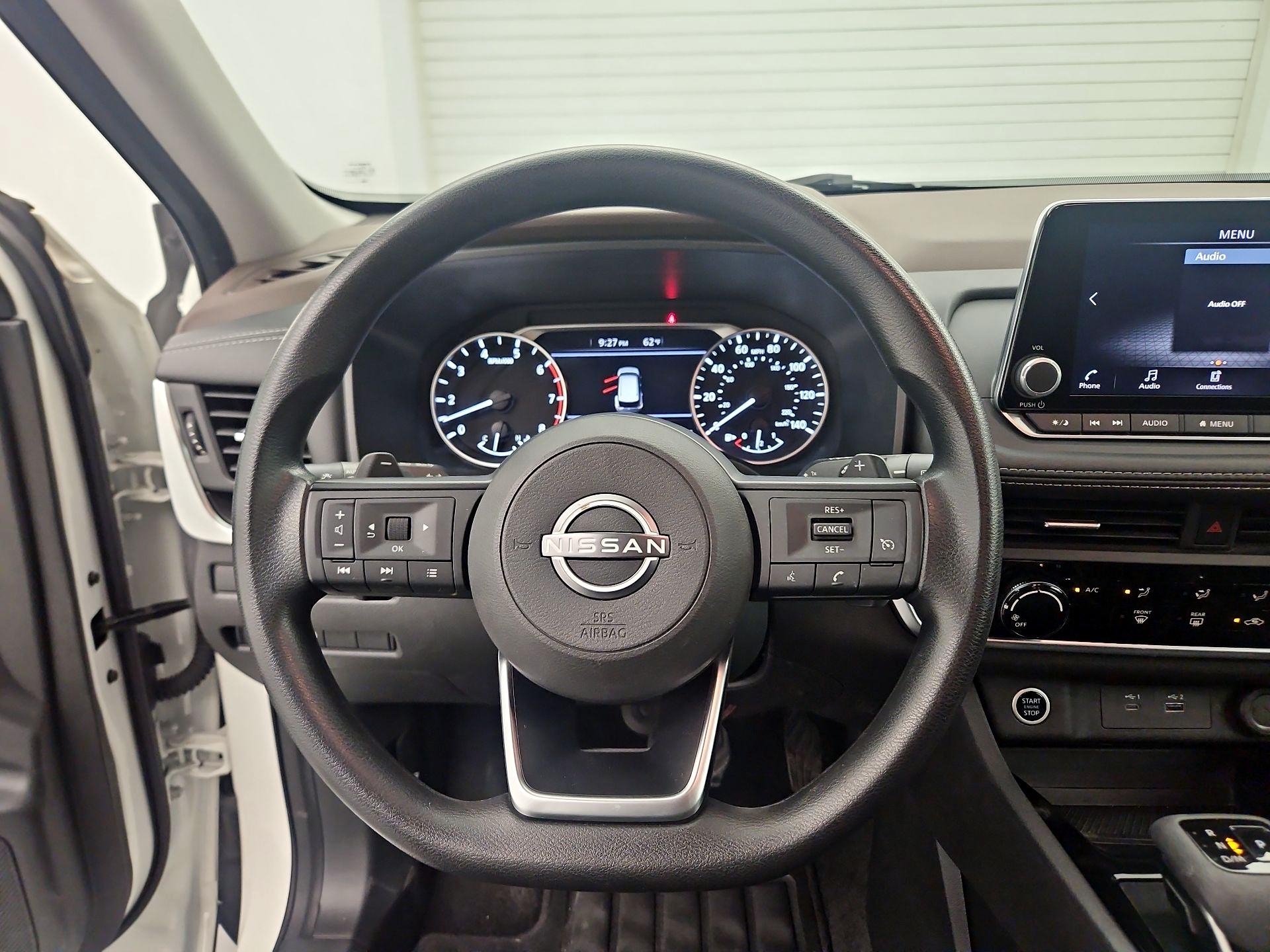 Thumbnail: 2023 Nissan Rogue - 10