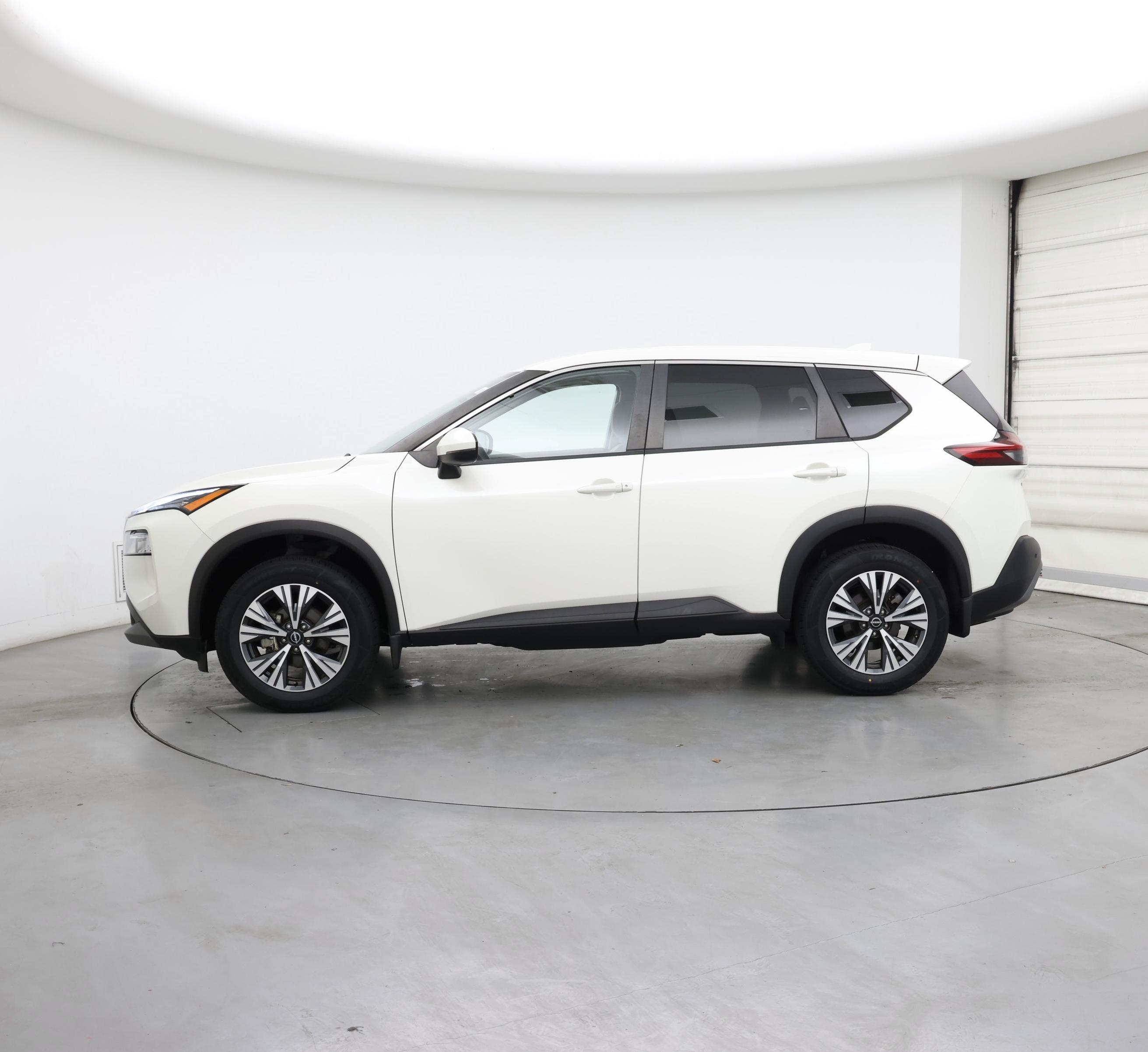 Thumbnail: 2023 Nissan Rogue - 3