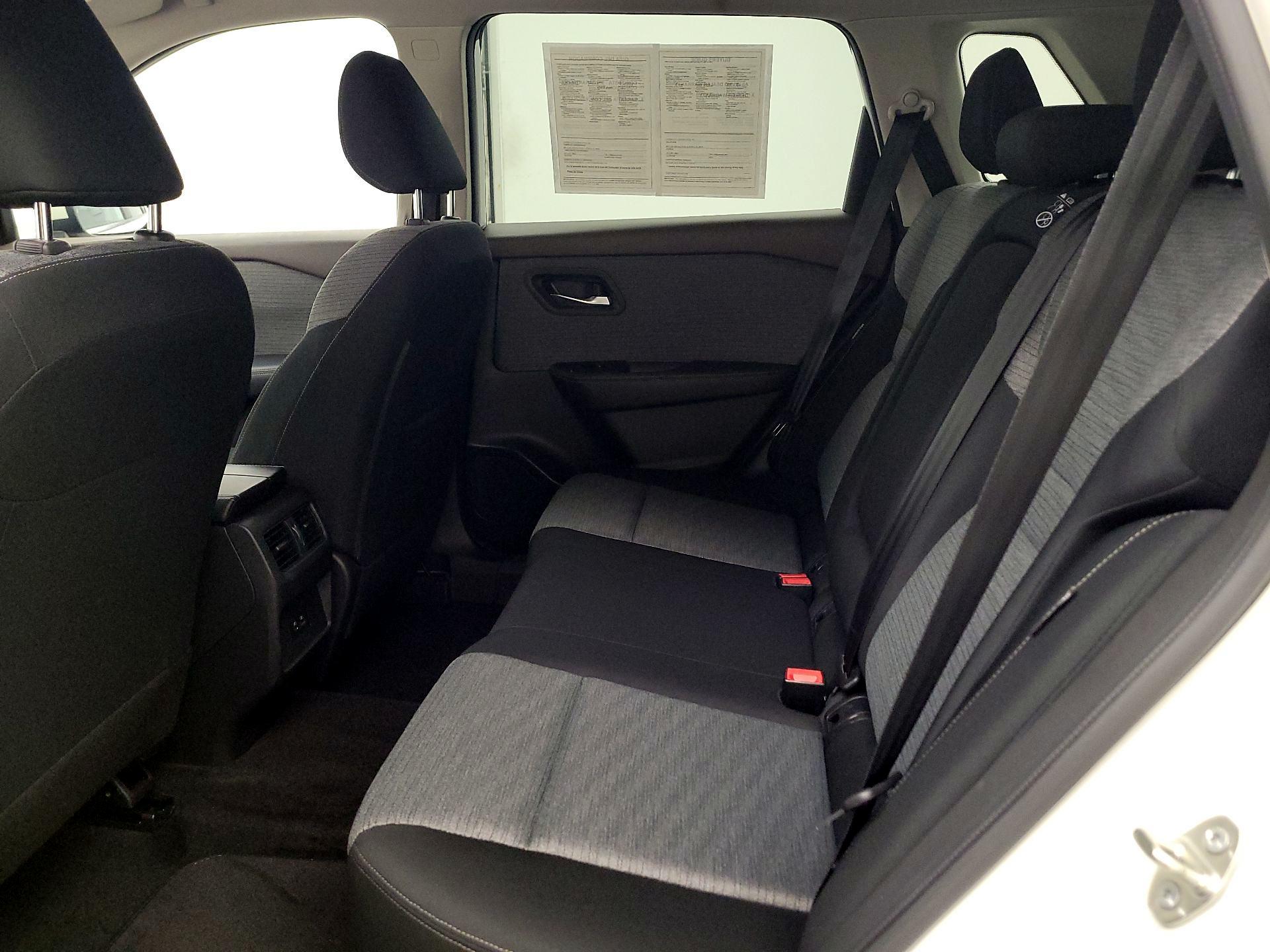 Thumbnail: 2023 Nissan Rogue - 19