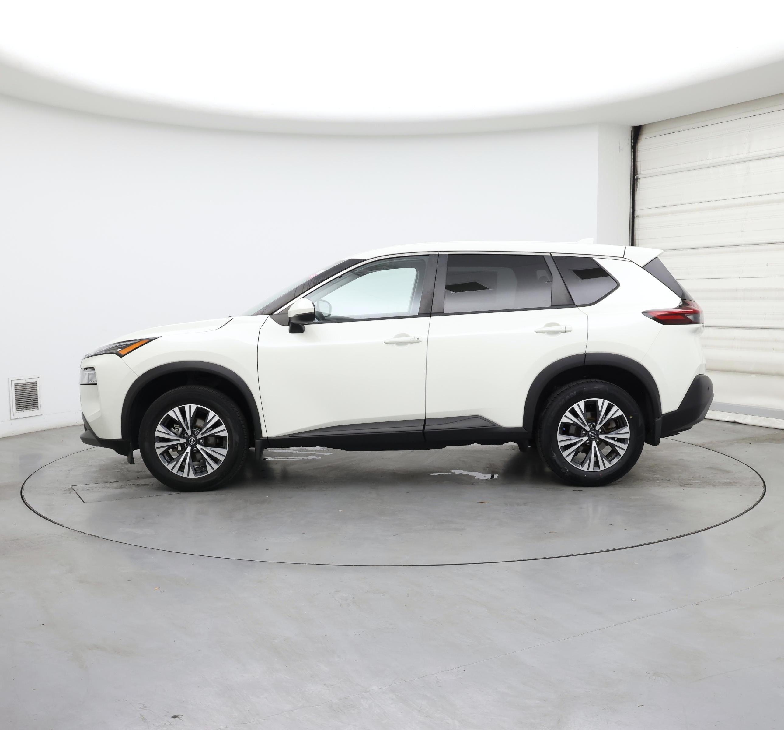 Thumbnail: 2023 Nissan Rogue - 3