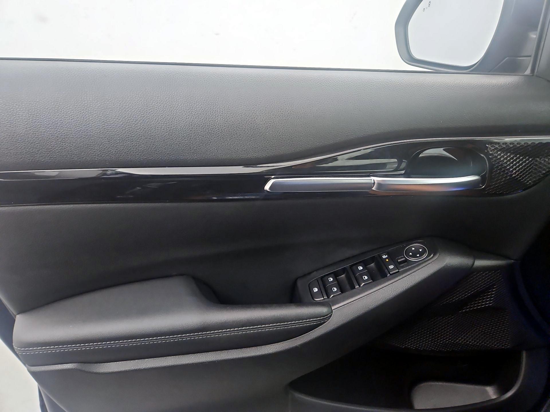 Thumbnail: 2024 Kia Seltos - 12