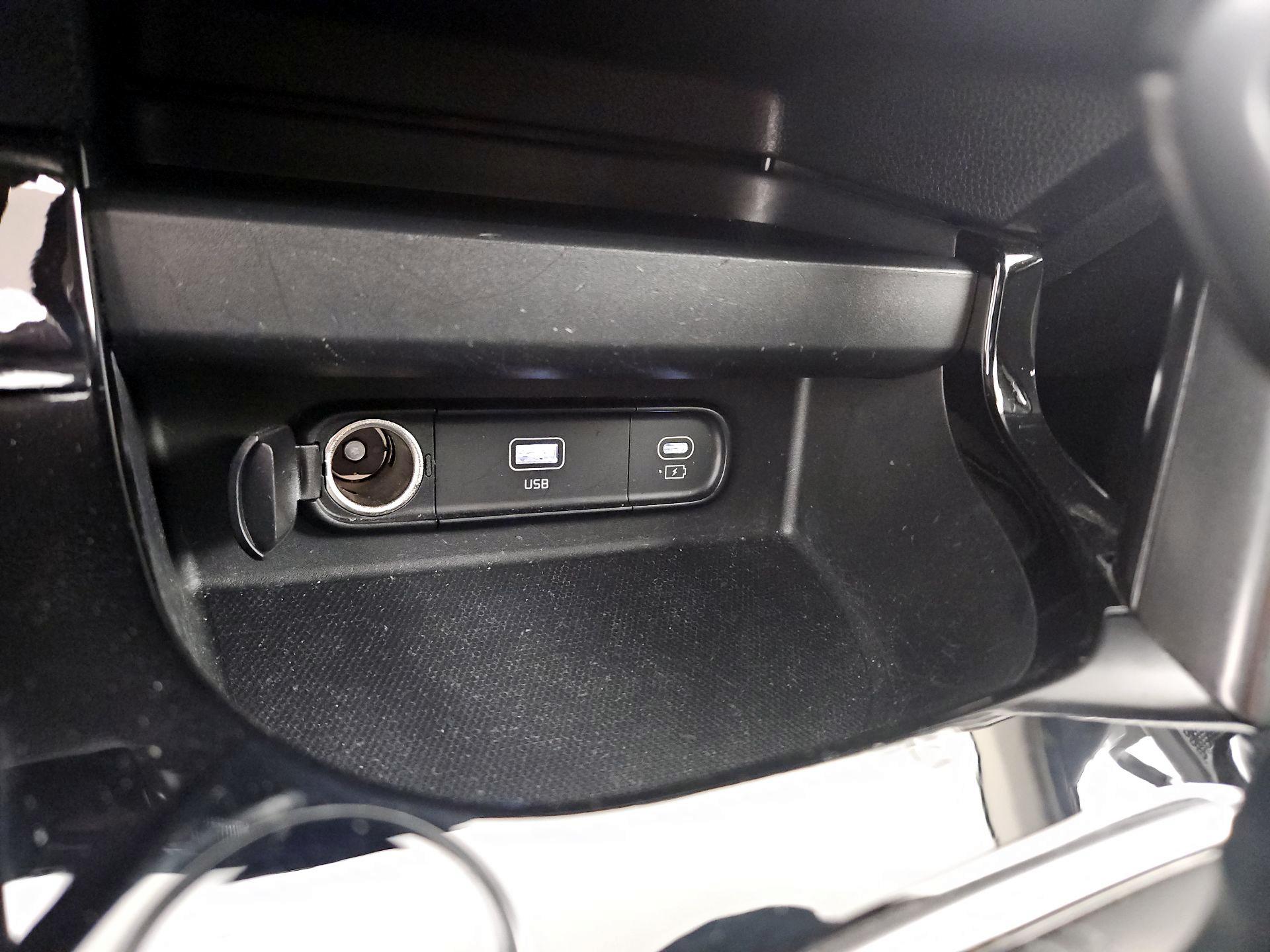 Thumbnail: 2024 Kia Seltos - 19