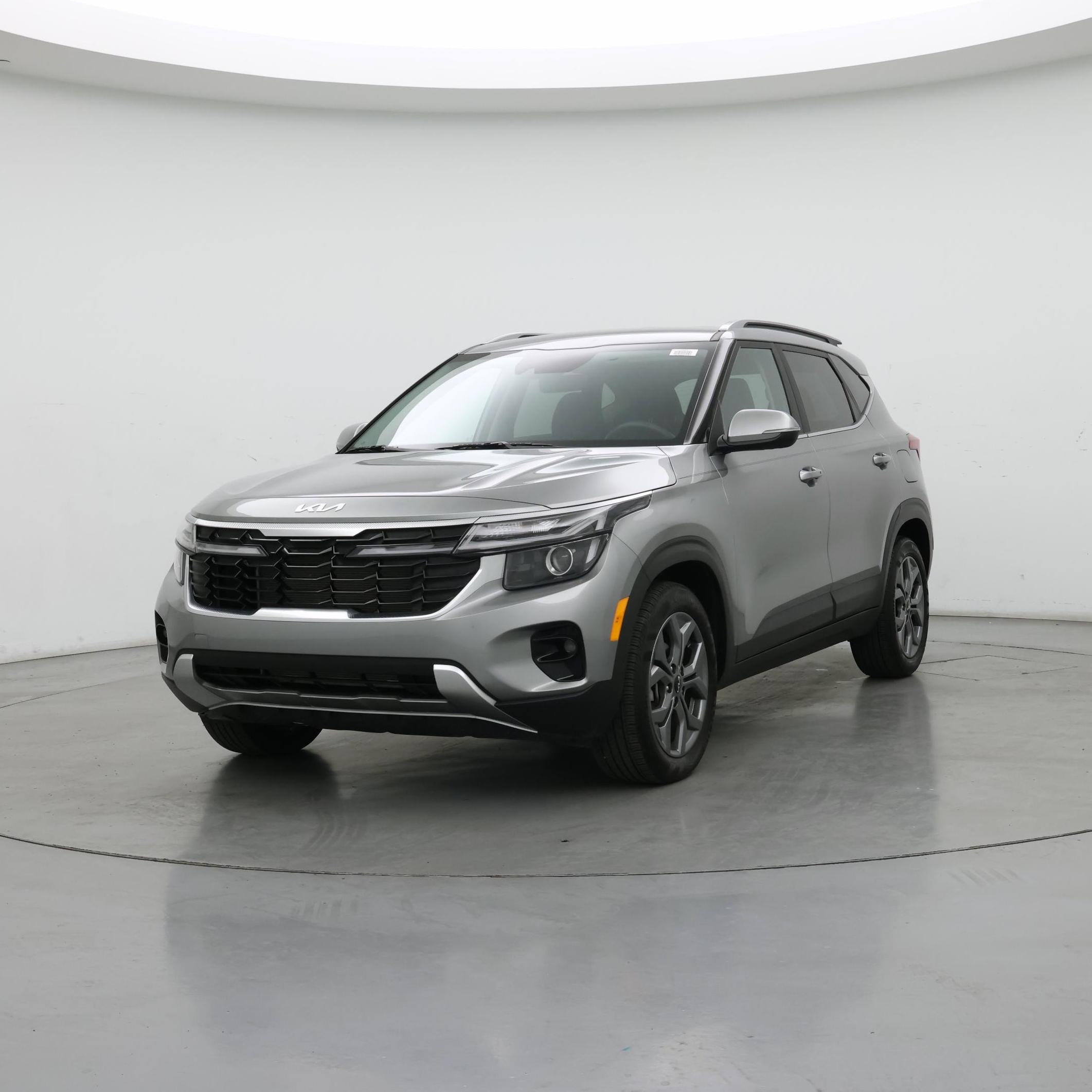 Thumbnail: 2024 Kia Seltos - 4