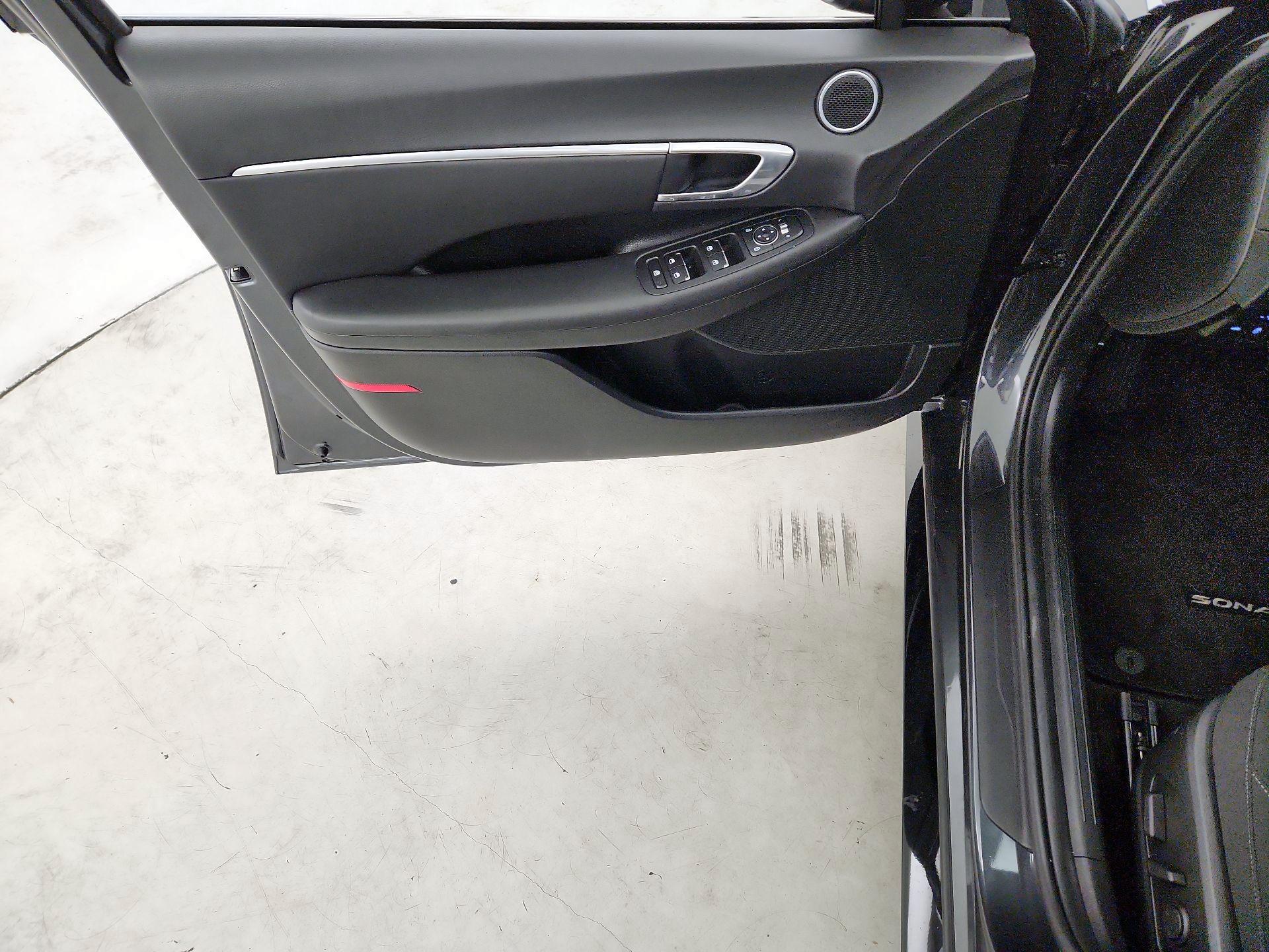 Thumbnail: 2023 Hyundai Sonata - 12