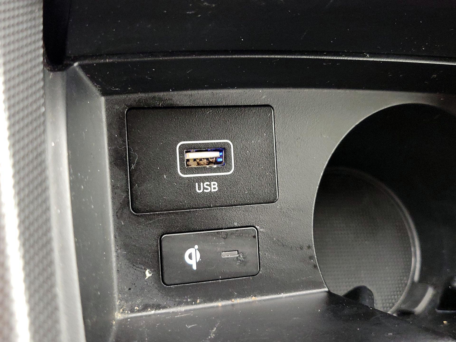 Thumbnail: 2023 Hyundai Santa Fe - 19