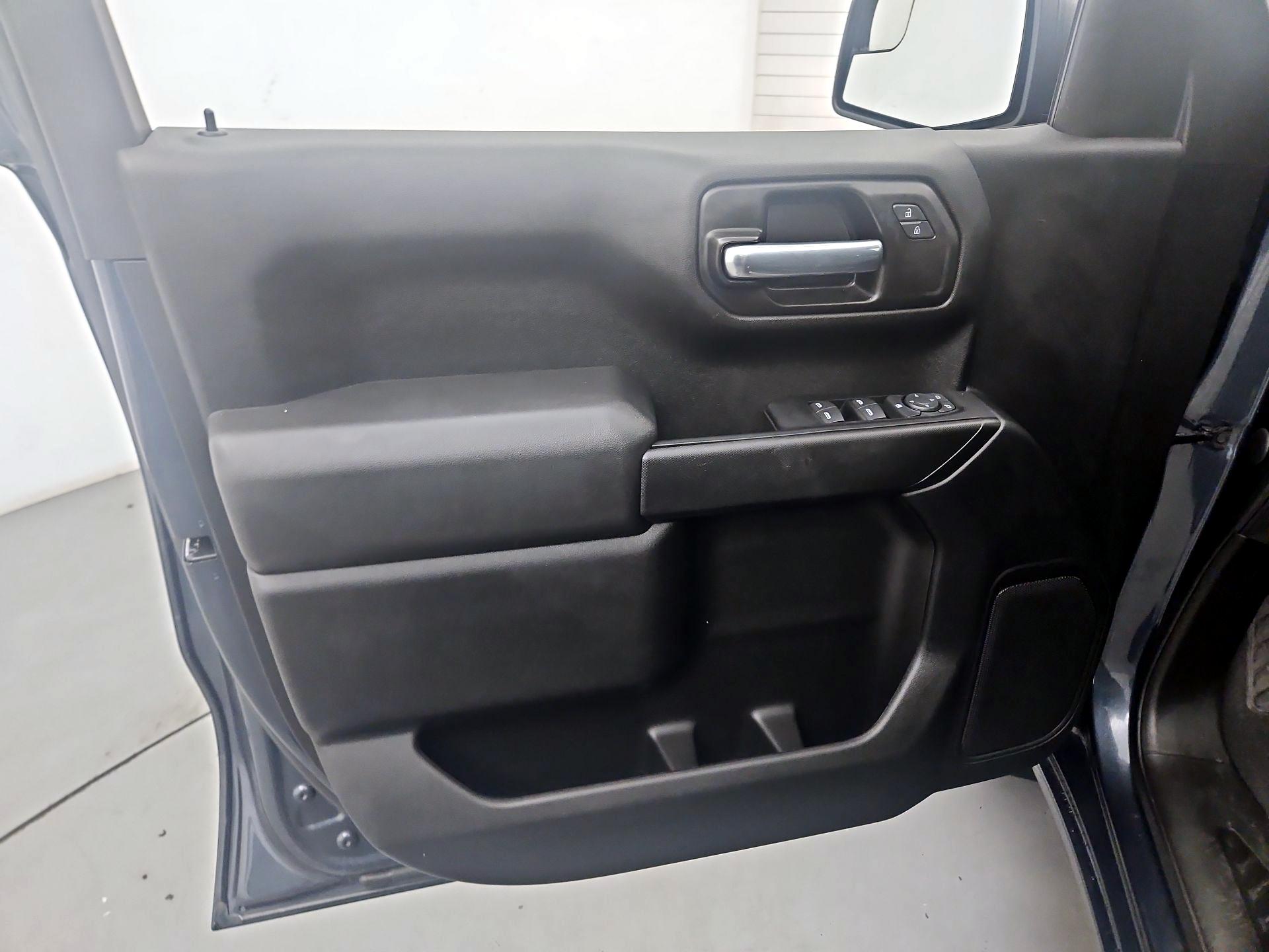 Thumbnail: 2021 Chevrolet Silverado 1500 - 12