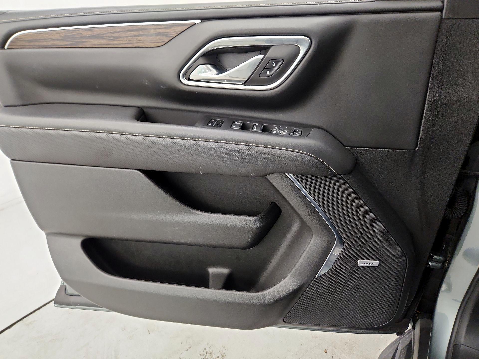 Thumbnail: 2023 Chevrolet Suburban - 12