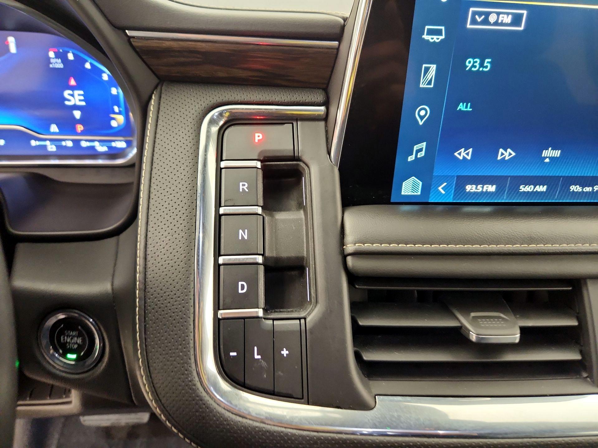 Thumbnail: 2023 Chevrolet Suburban - 17