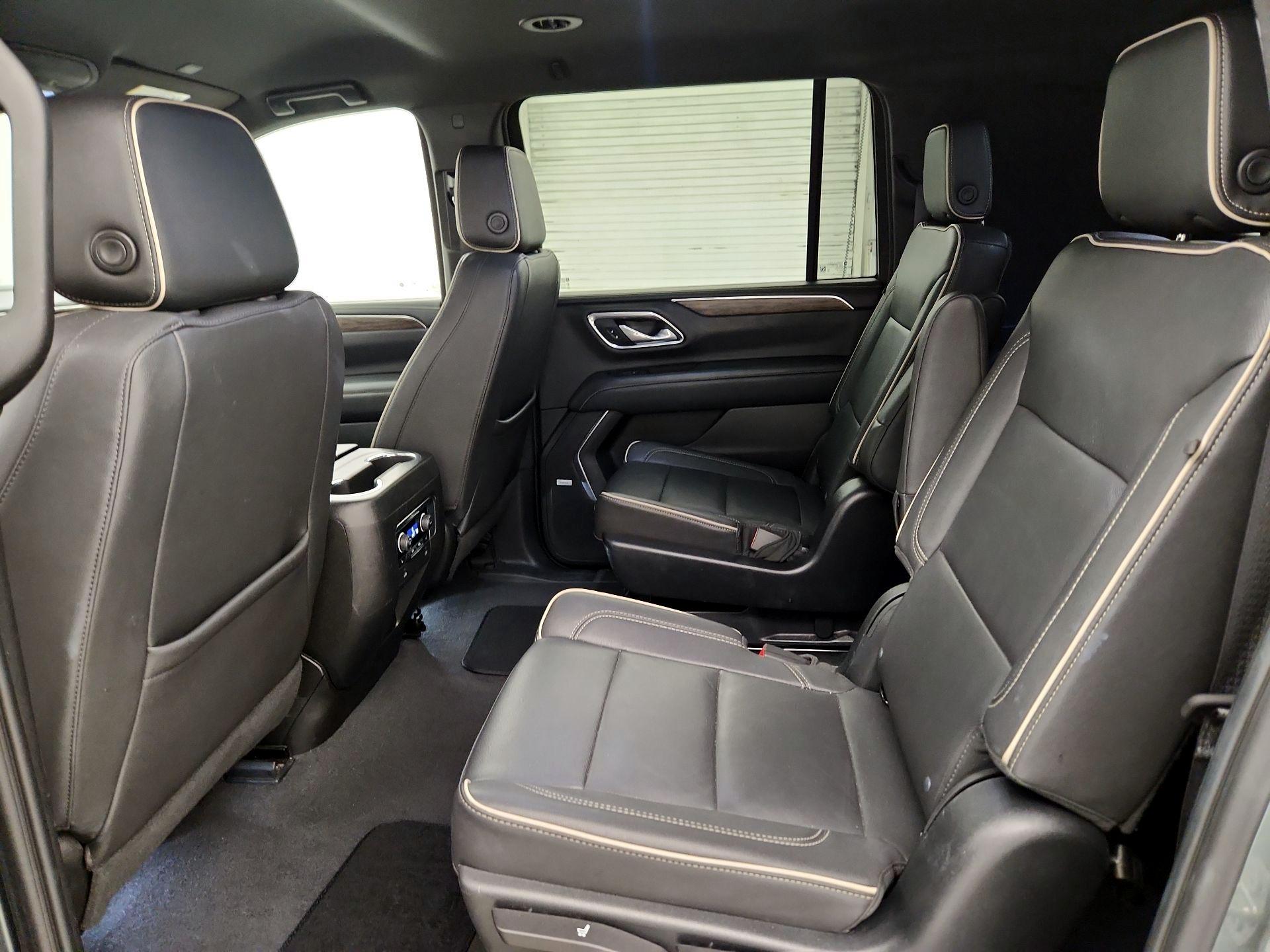 Thumbnail: 2023 Chevrolet Suburban - 19