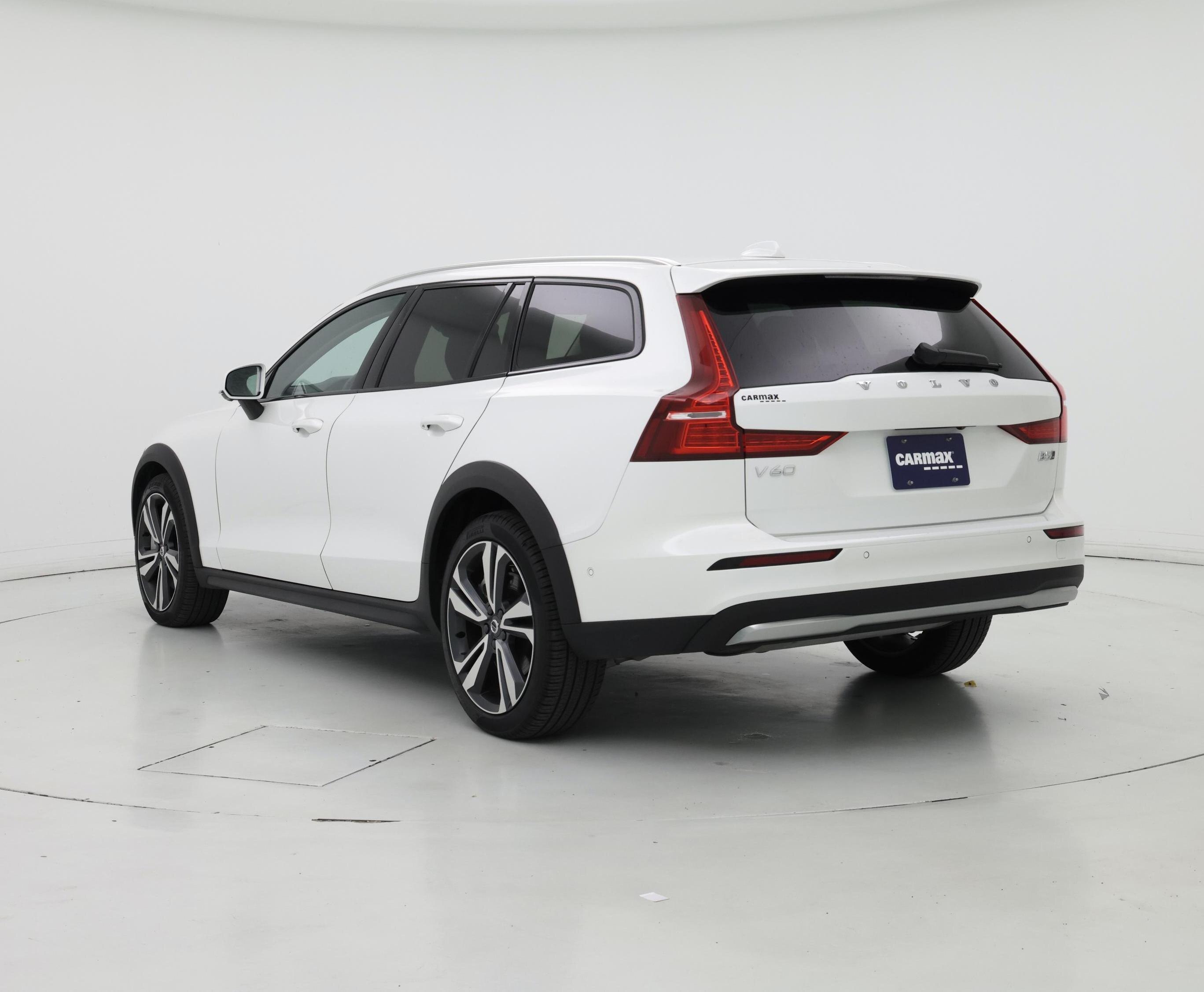 Thumbnail: 2025 Volvo S60 - 2