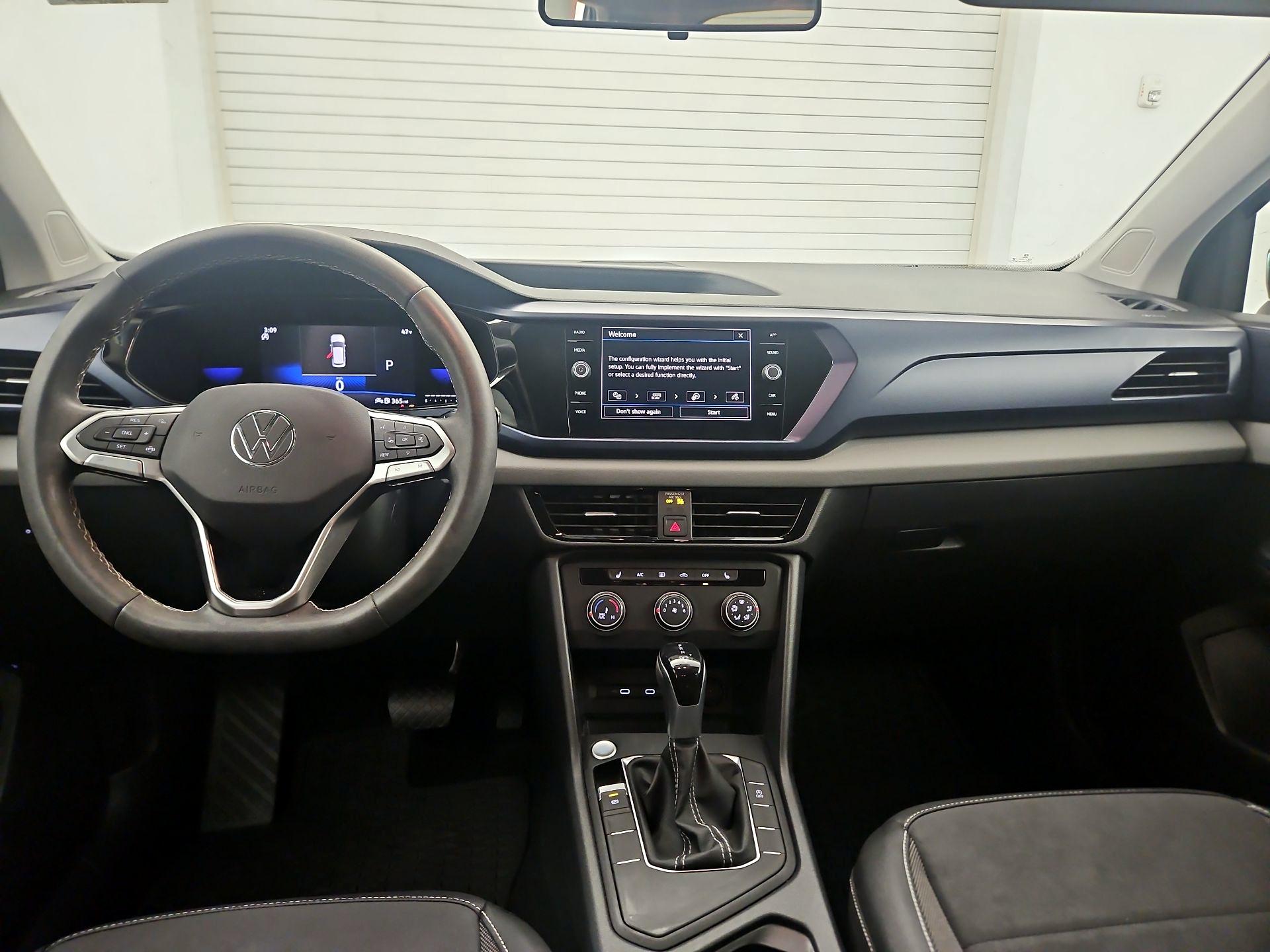 Thumbnail: 2022 Volkswagen Taos - 9