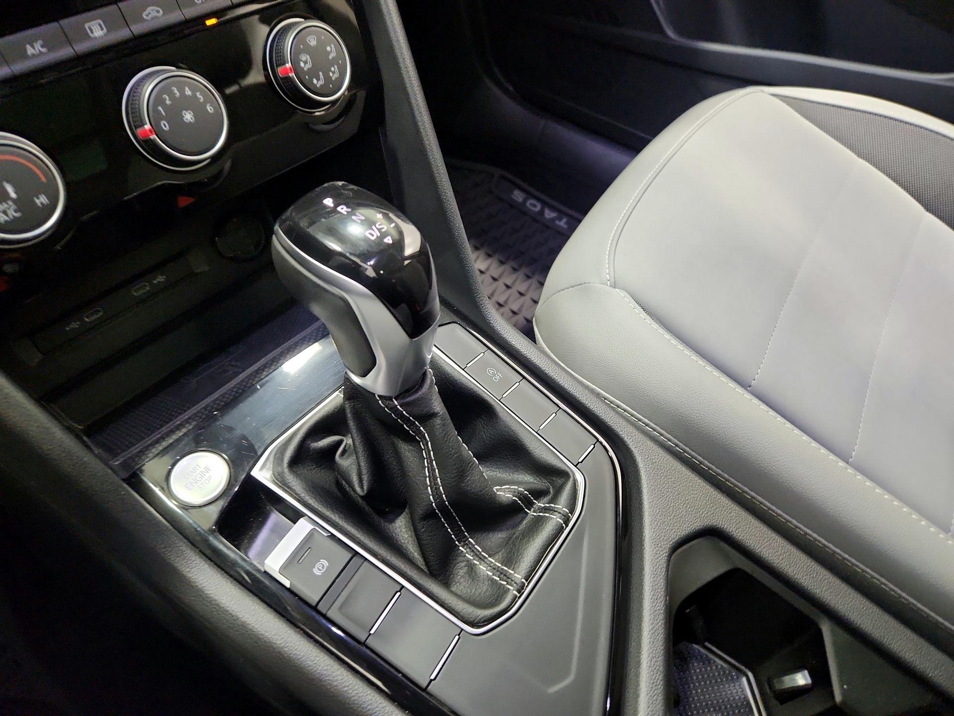 Thumbnail: 2023 Volkswagen Taos - 17