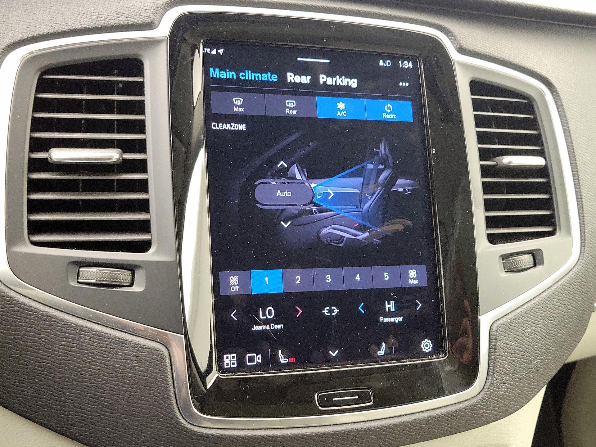 Thumbnail: 2024 Volvo XC90 - 17