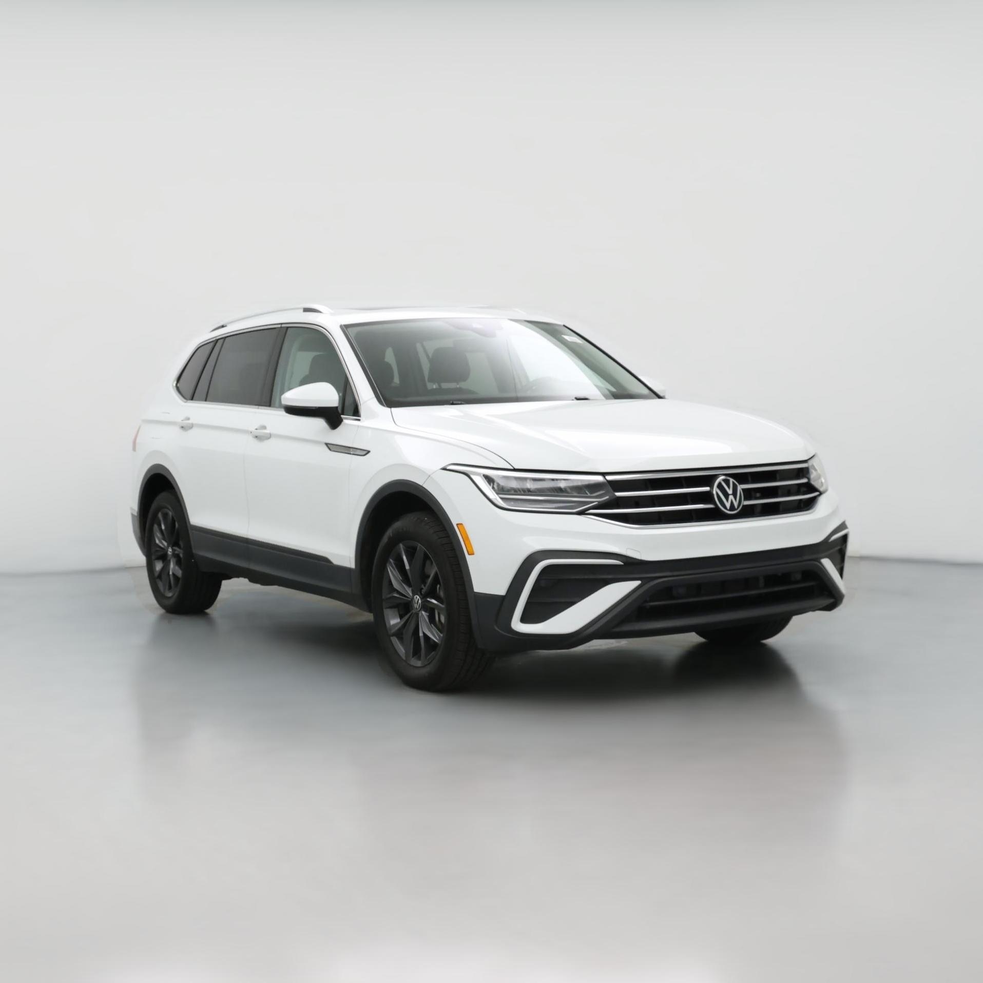 Thumbnail: 2022 Volkswagen Tiguan - 1