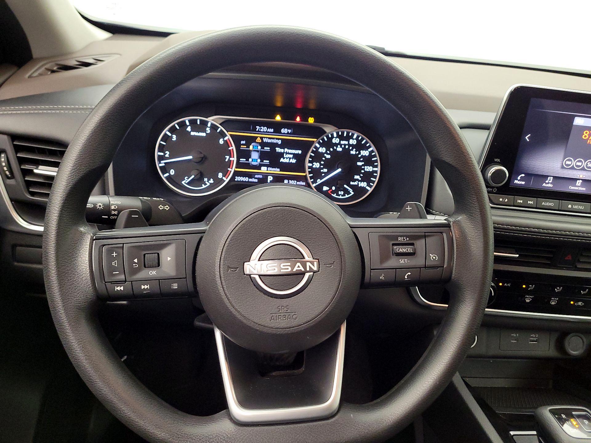 Thumbnail: 2023 Nissan Rogue - 10