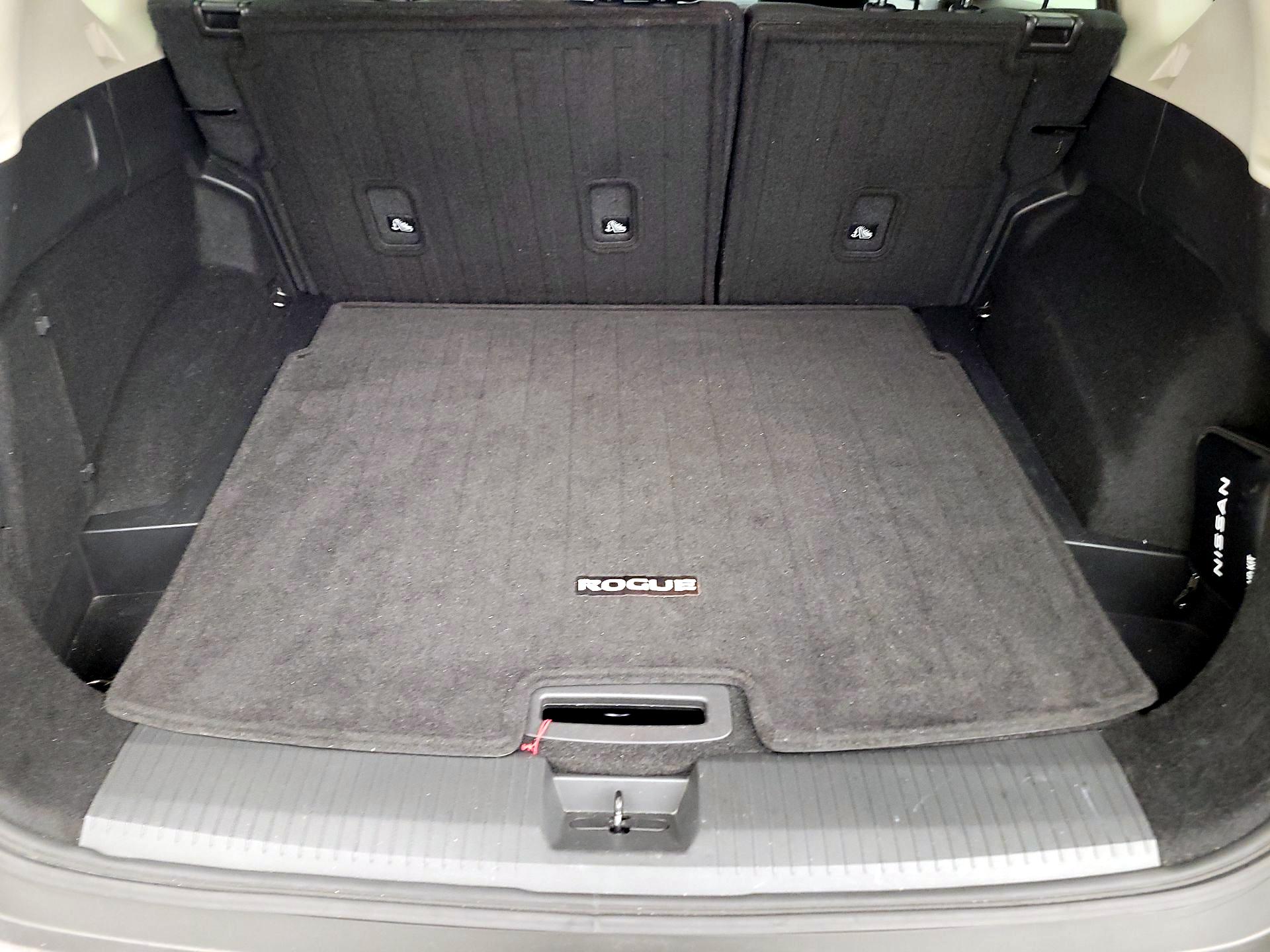 Thumbnail: 2023 Nissan Rogue - 16