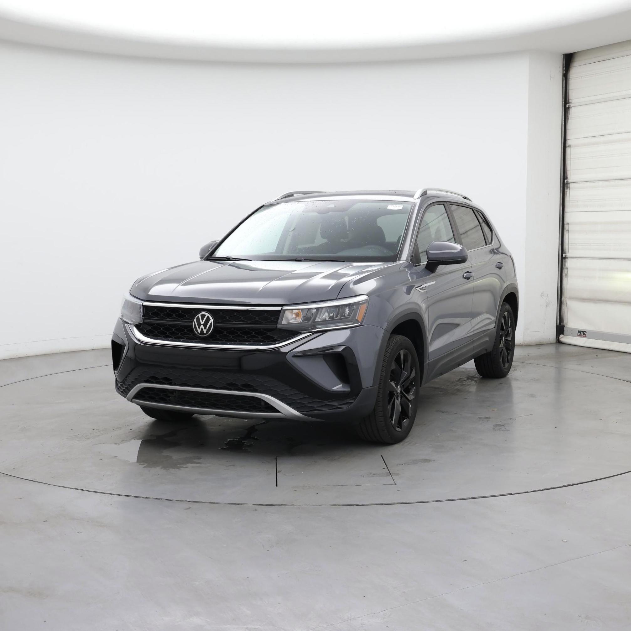 Thumbnail: 2023 Volkswagen Taos - 4