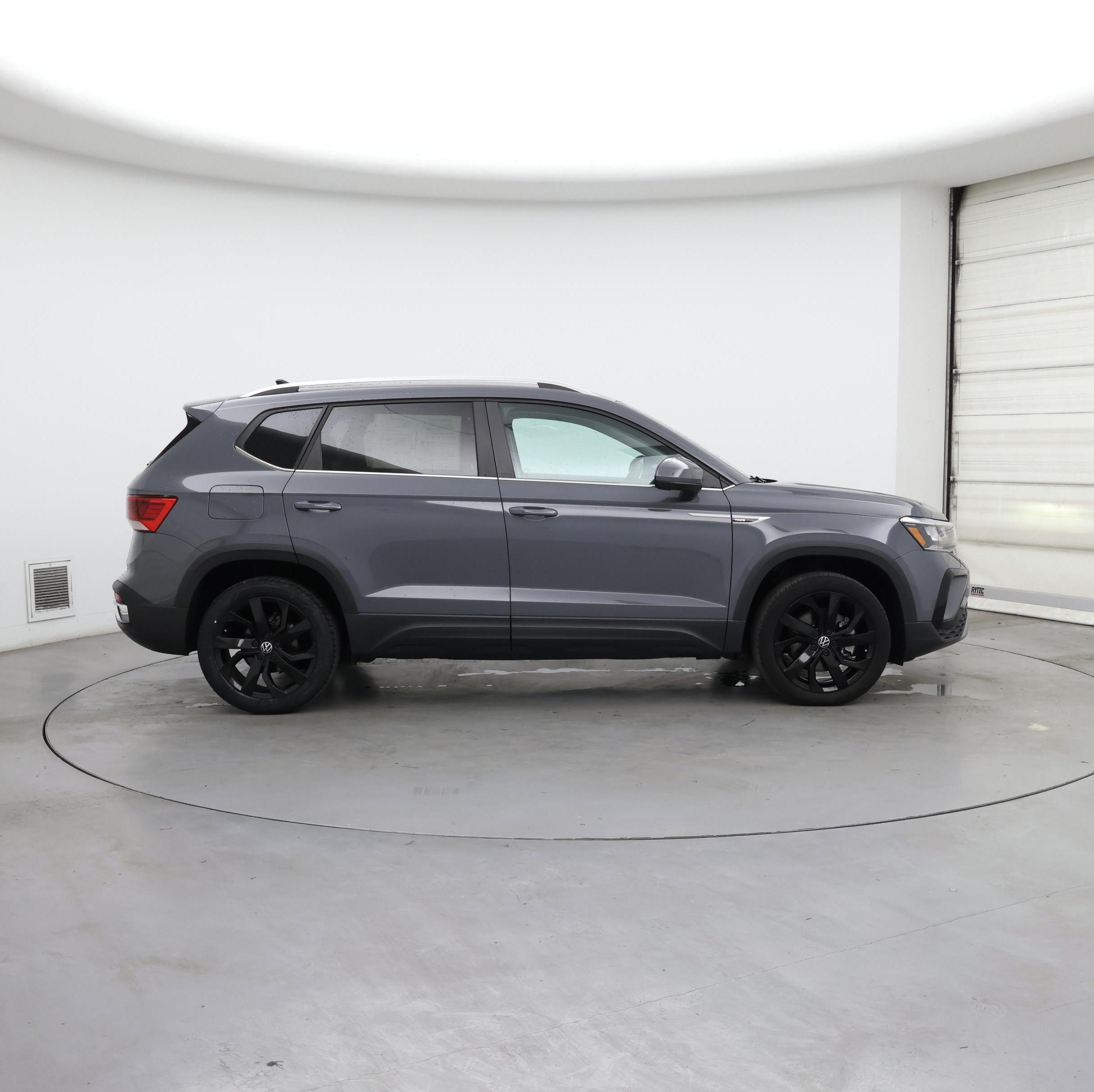 Thumbnail: 2023 Volkswagen Taos - 7