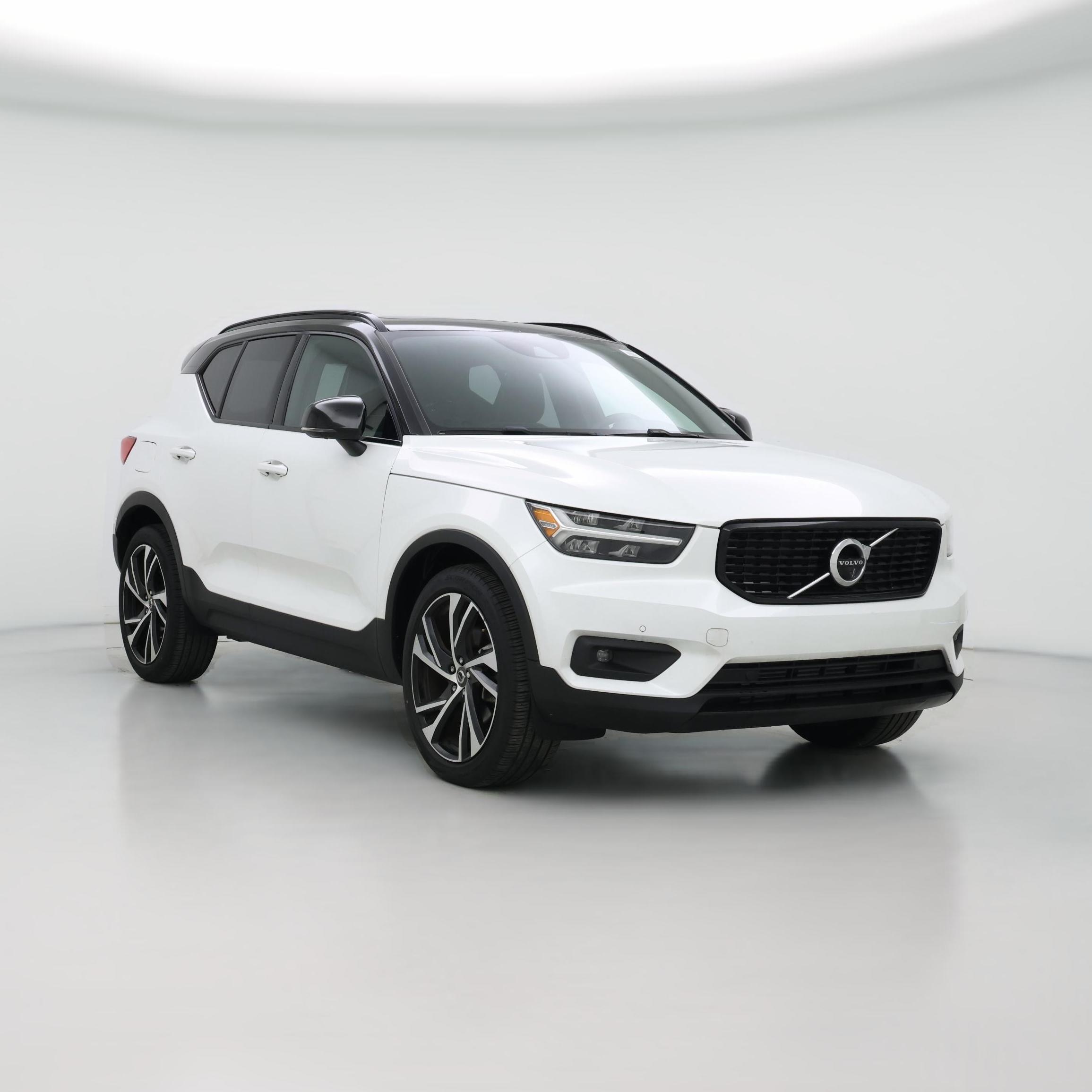 Thumbnail: 2022 Volvo XC40 - 1