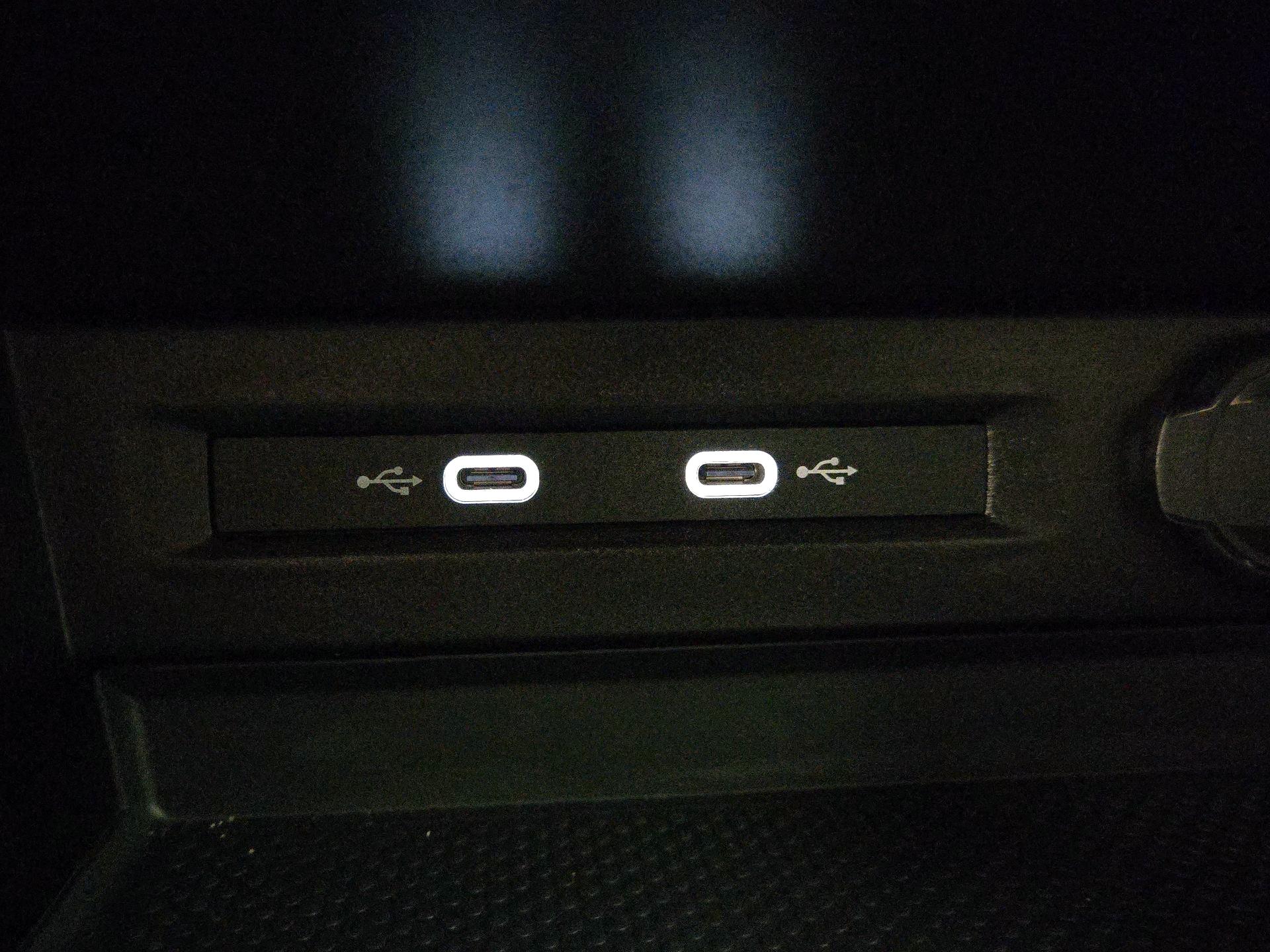 Thumbnail: 2022 Volkswagen Taos - 18