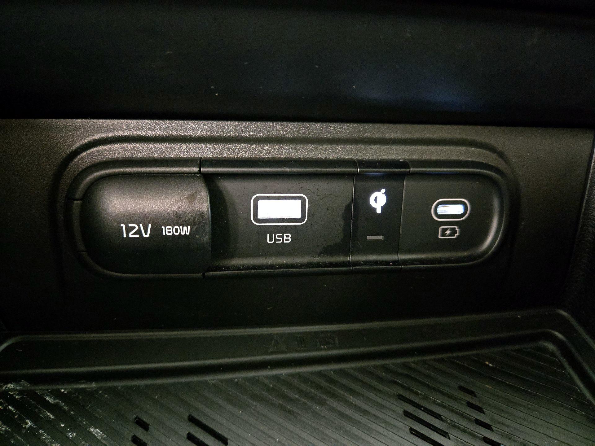 Thumbnail: 2023 Kia Sportage - 19