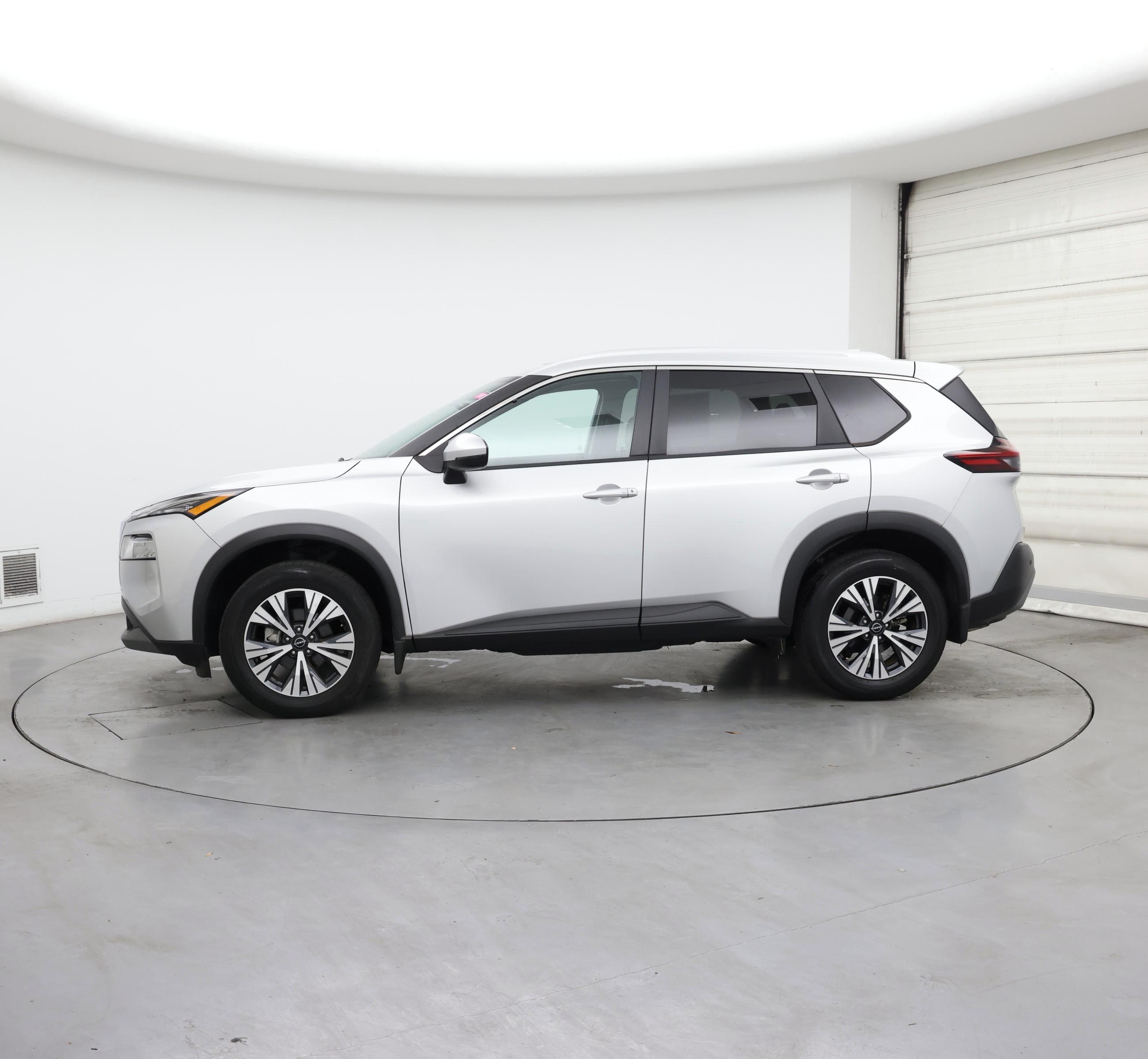 Thumbnail: 2022 Nissan Rogue - 3