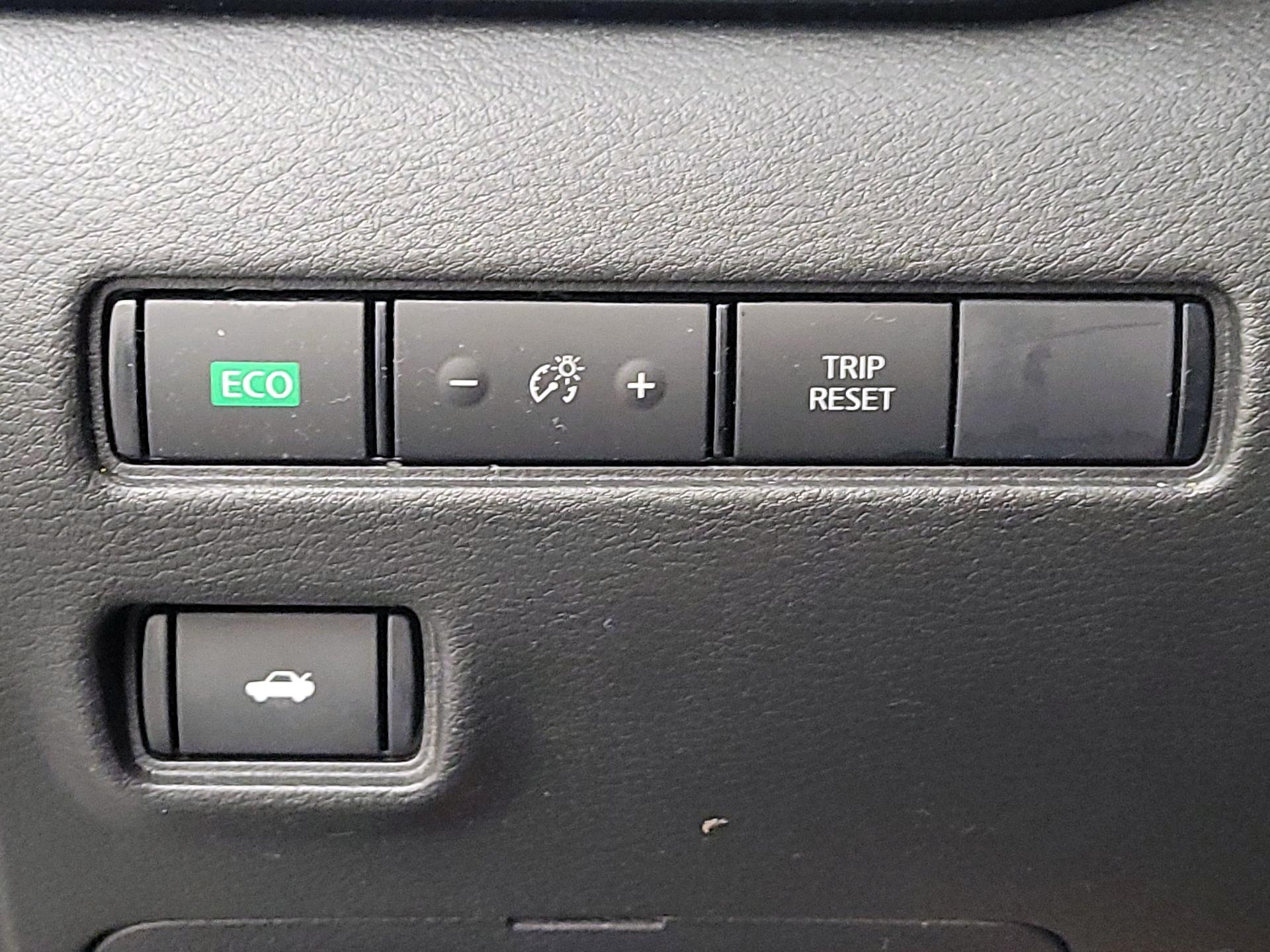 Thumbnail: 2023 Nissan Sentra - 13