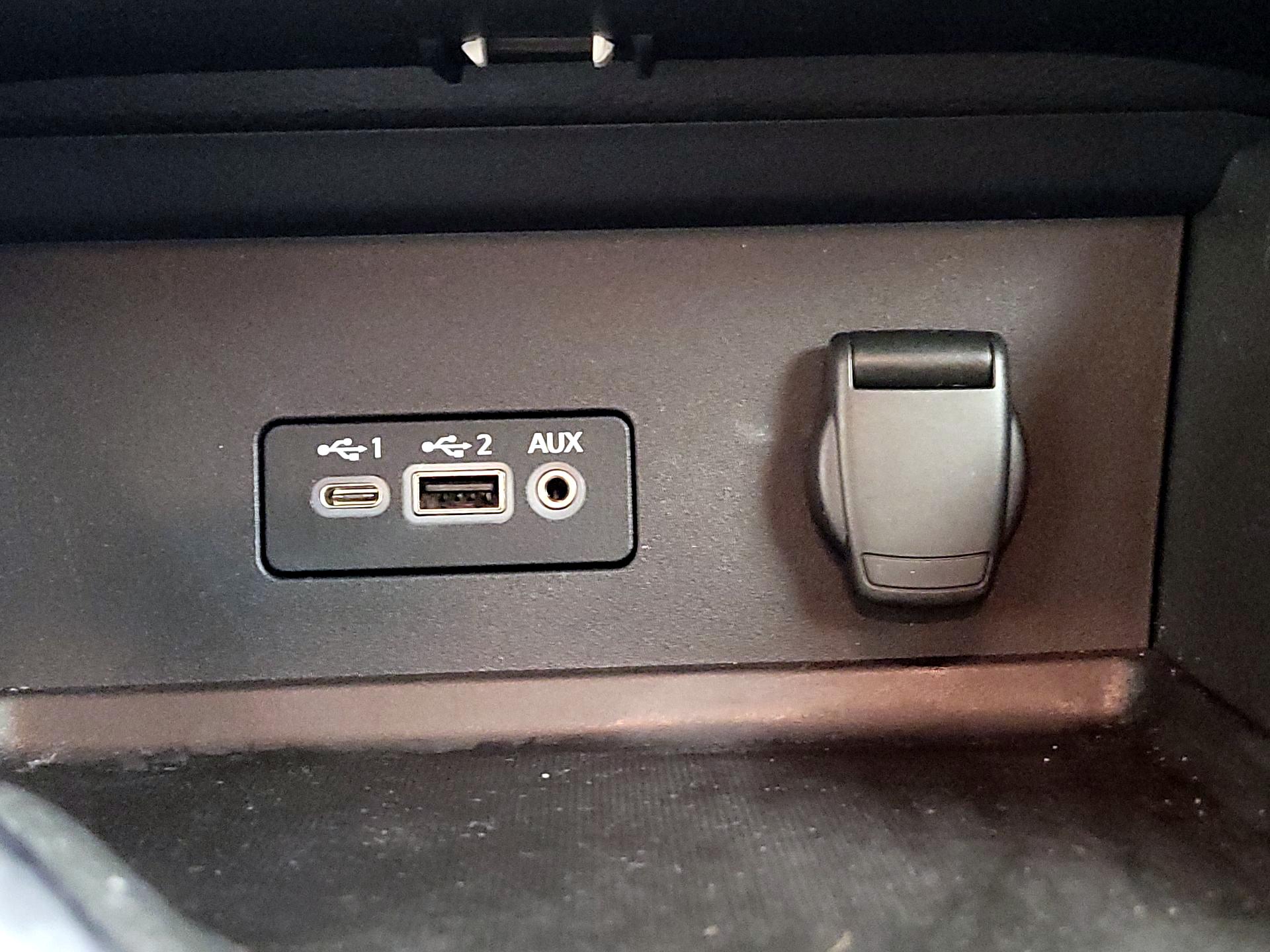 Thumbnail: 2023 Nissan Sentra - 18