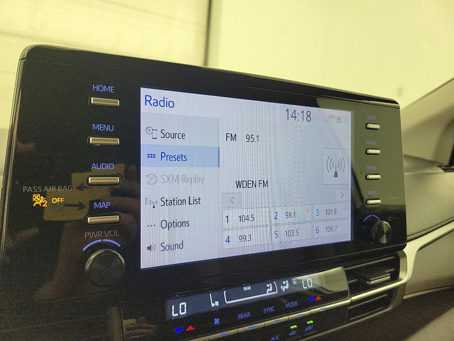 Thumbnail: 2023 Toyota Sienna - 15