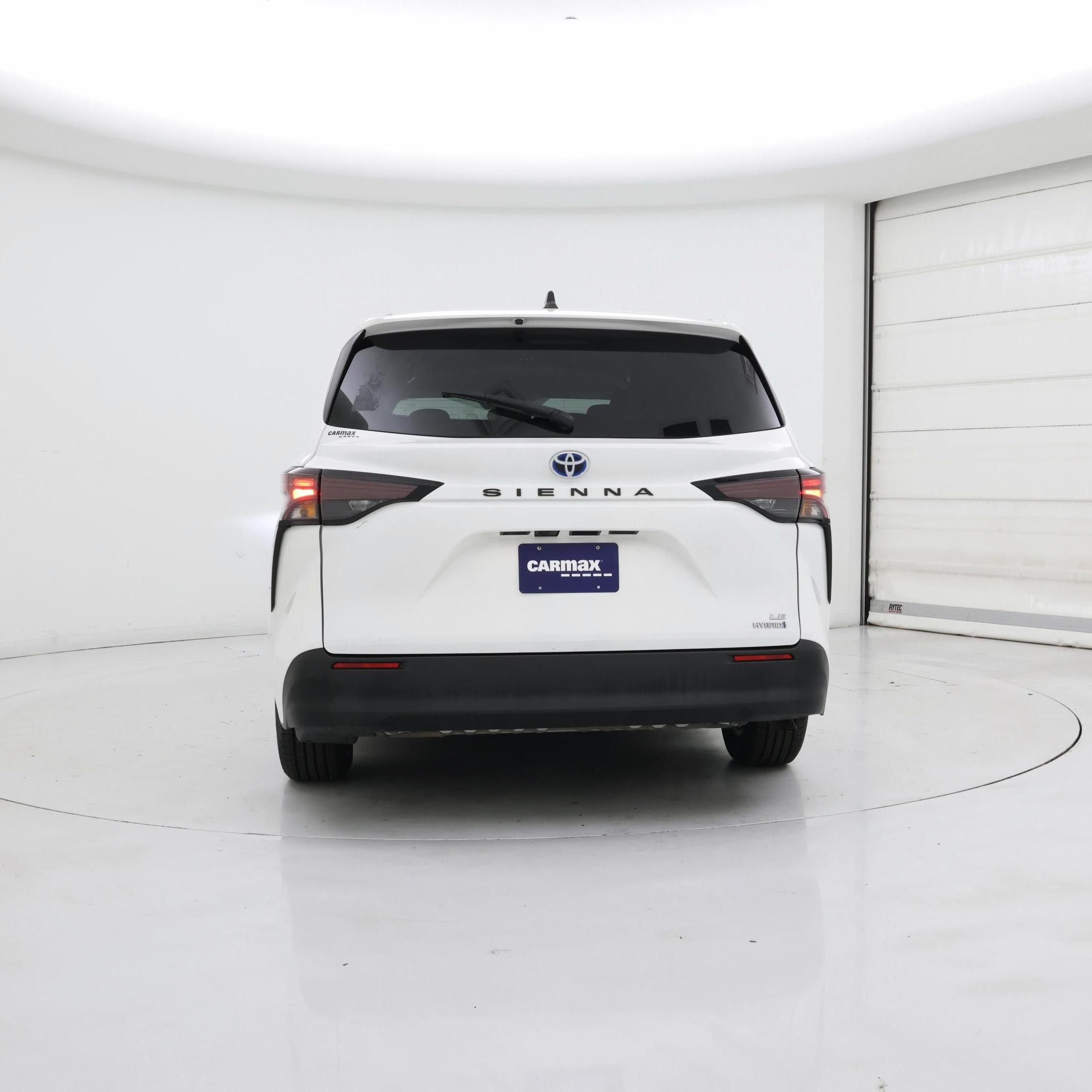 Thumbnail: 2023 Toyota Sienna - 6