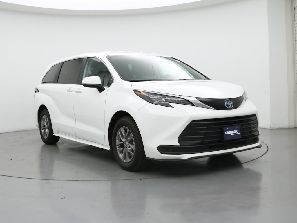 Toyota Sienna LE 8-Passenger FWD