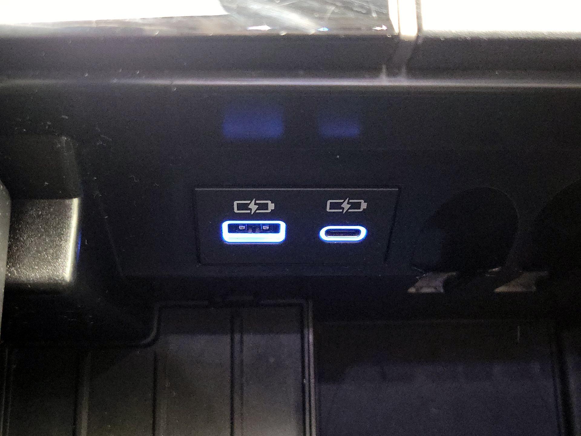 Thumbnail: 2022 Toyota Tundra - 18