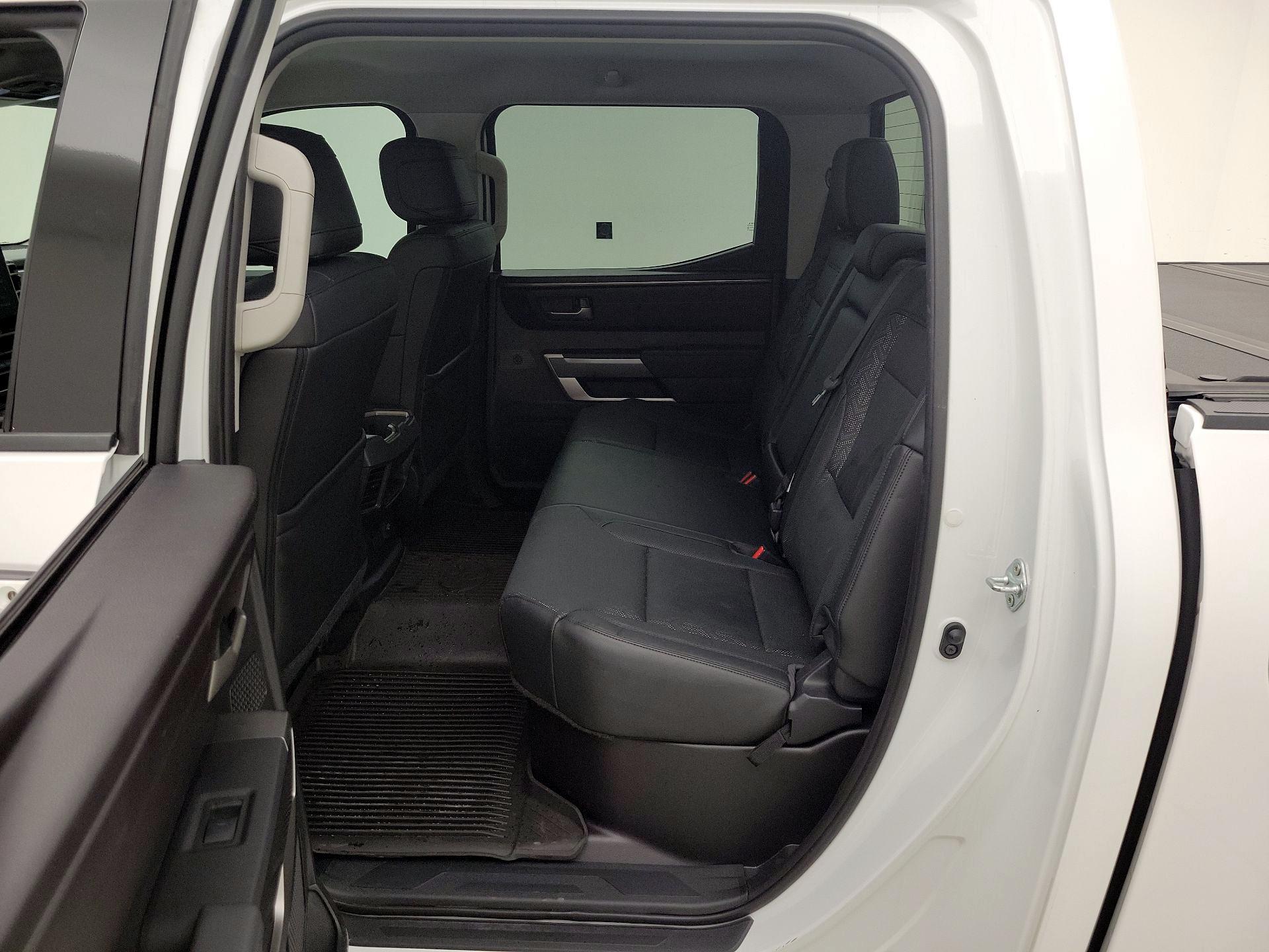 Thumbnail: 2022 Toyota Tundra - 19