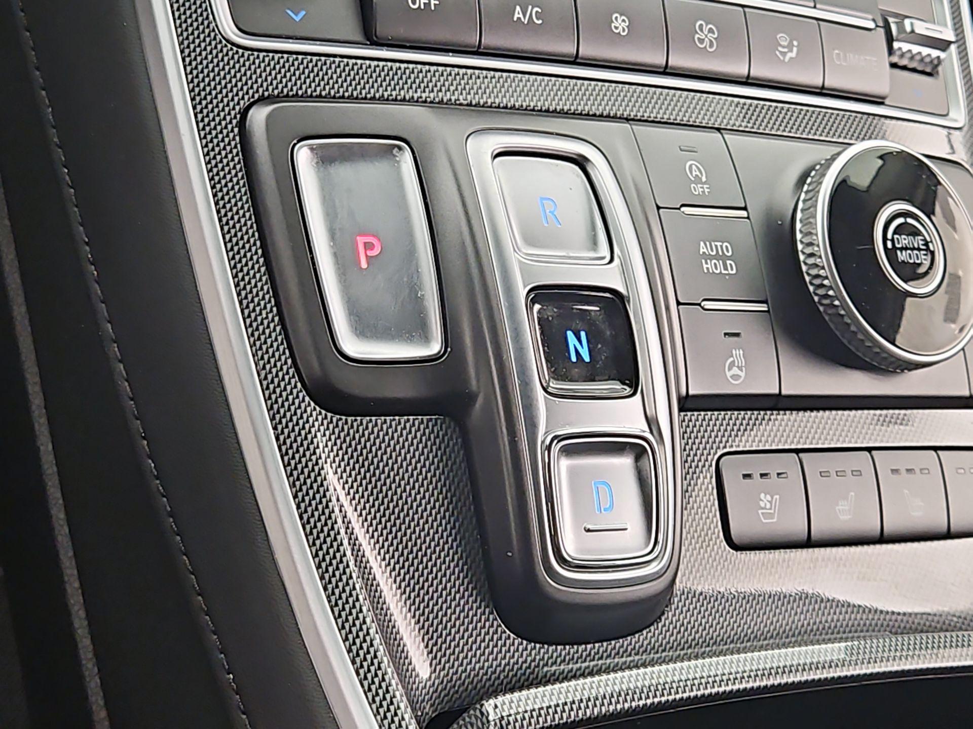 Thumbnail: 2022 Hyundai Santa Fe - 18