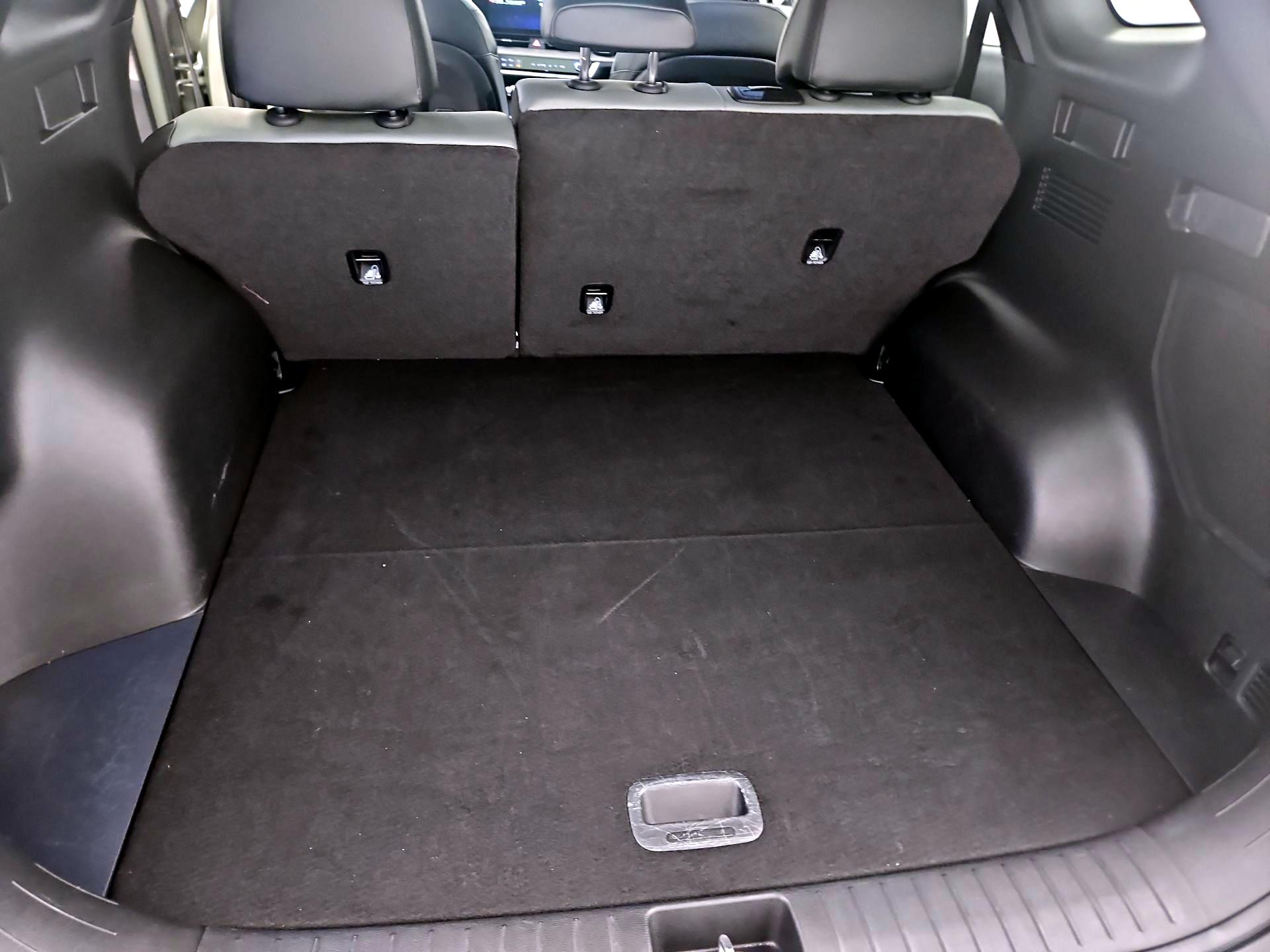 Thumbnail: 2023 Kia Sportage - 20