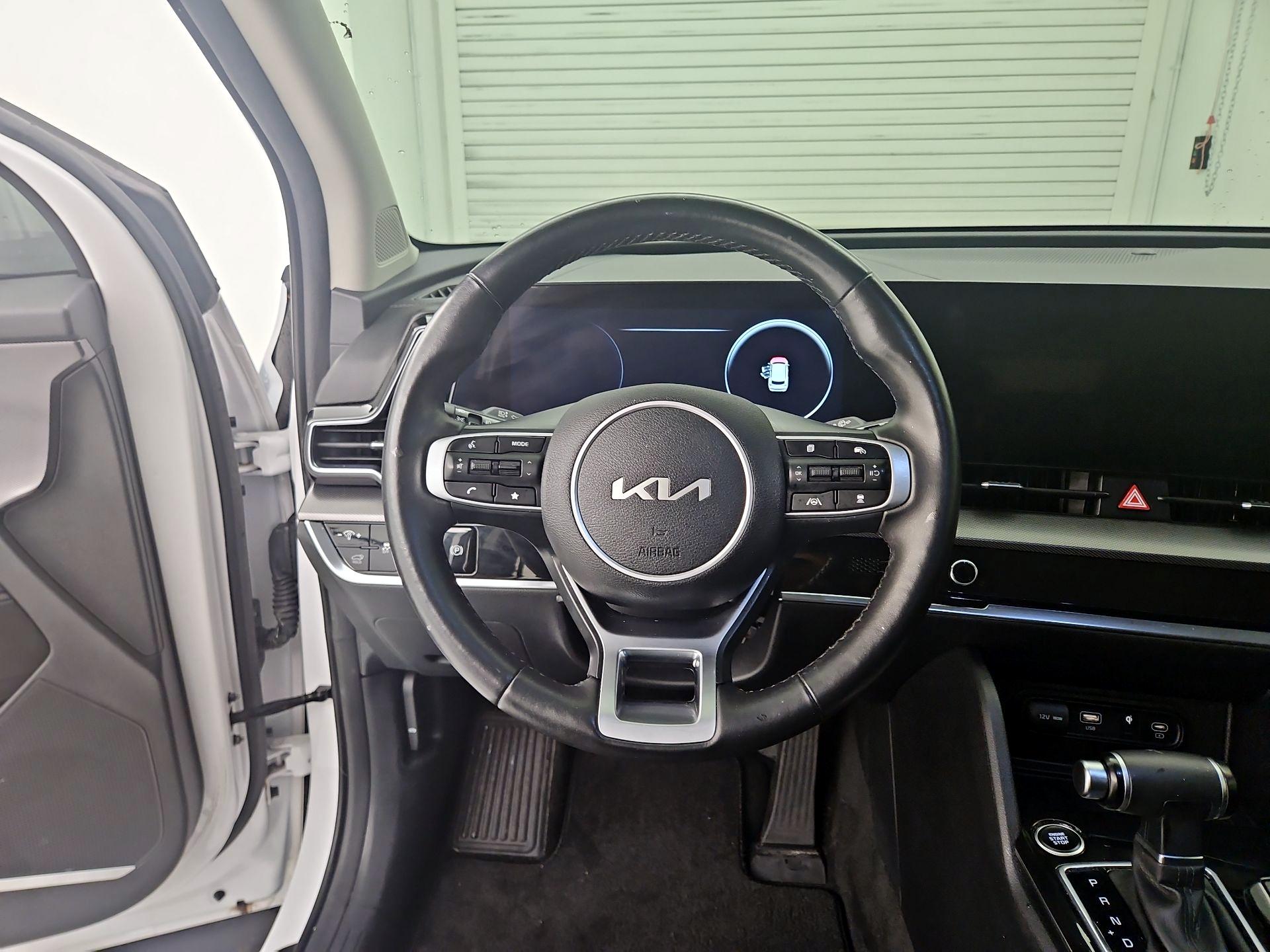 Thumbnail: 2023 Kia Sportage - 10